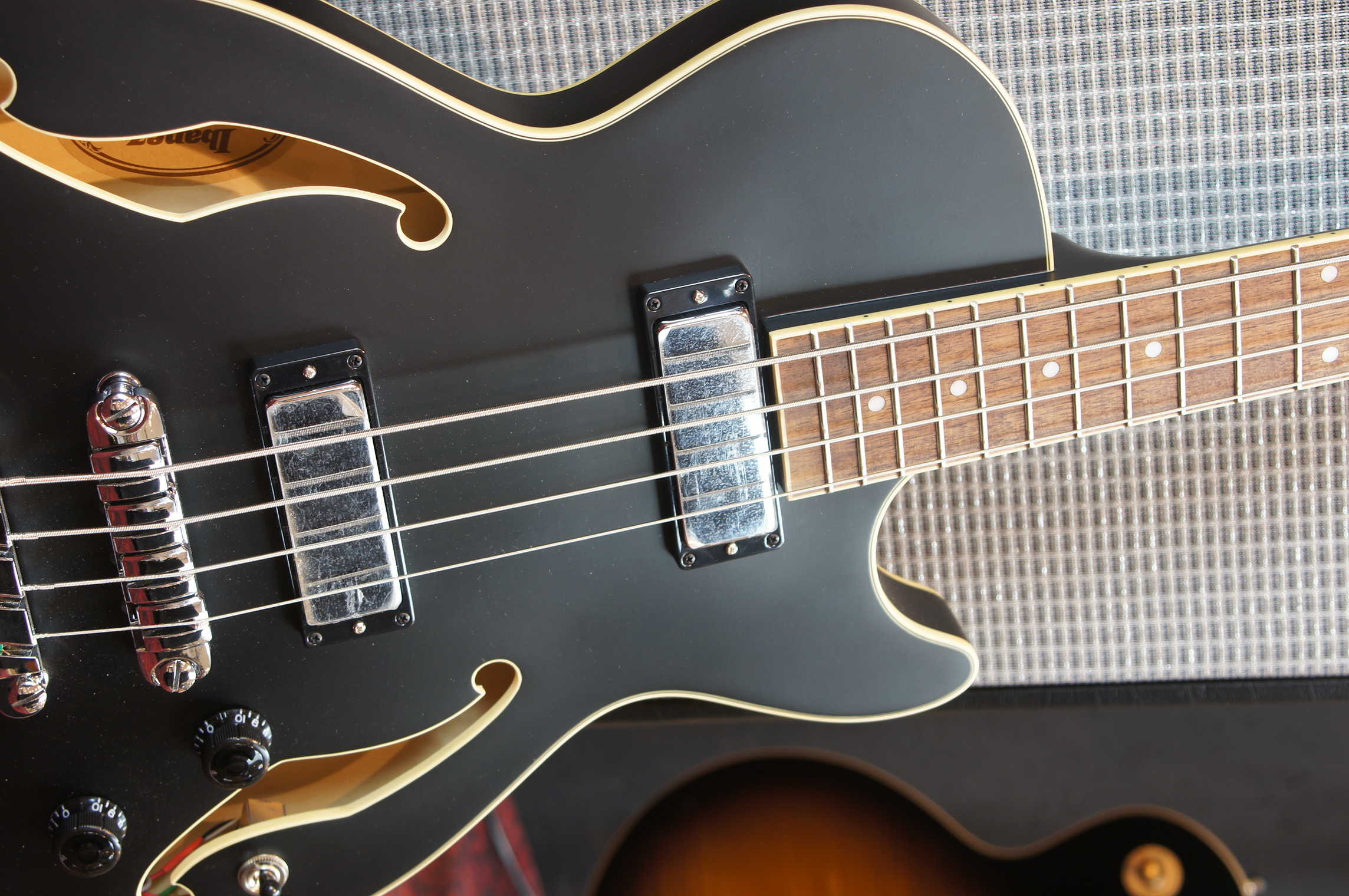 IBANEZ AGB200 Artcore Hollow Body Bass 4-String - Black Flat - B-Ware