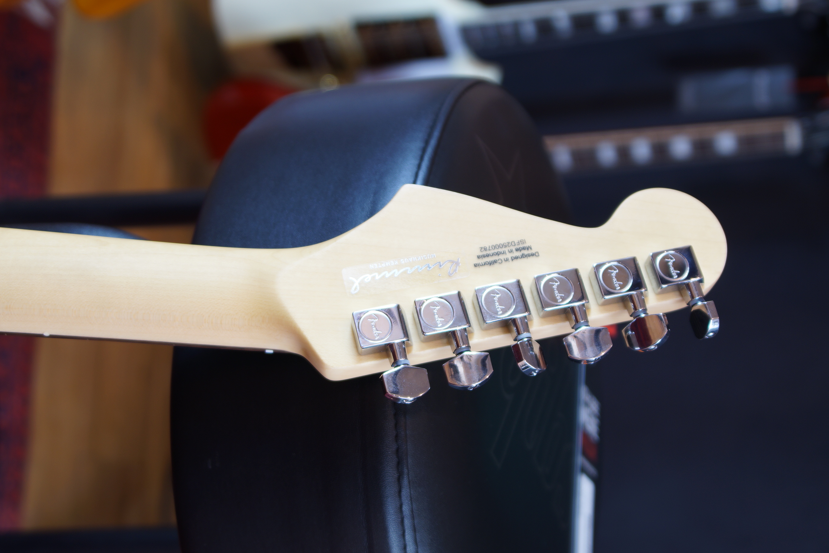 Fender Standard Stratocaster® HSS Candy Cola