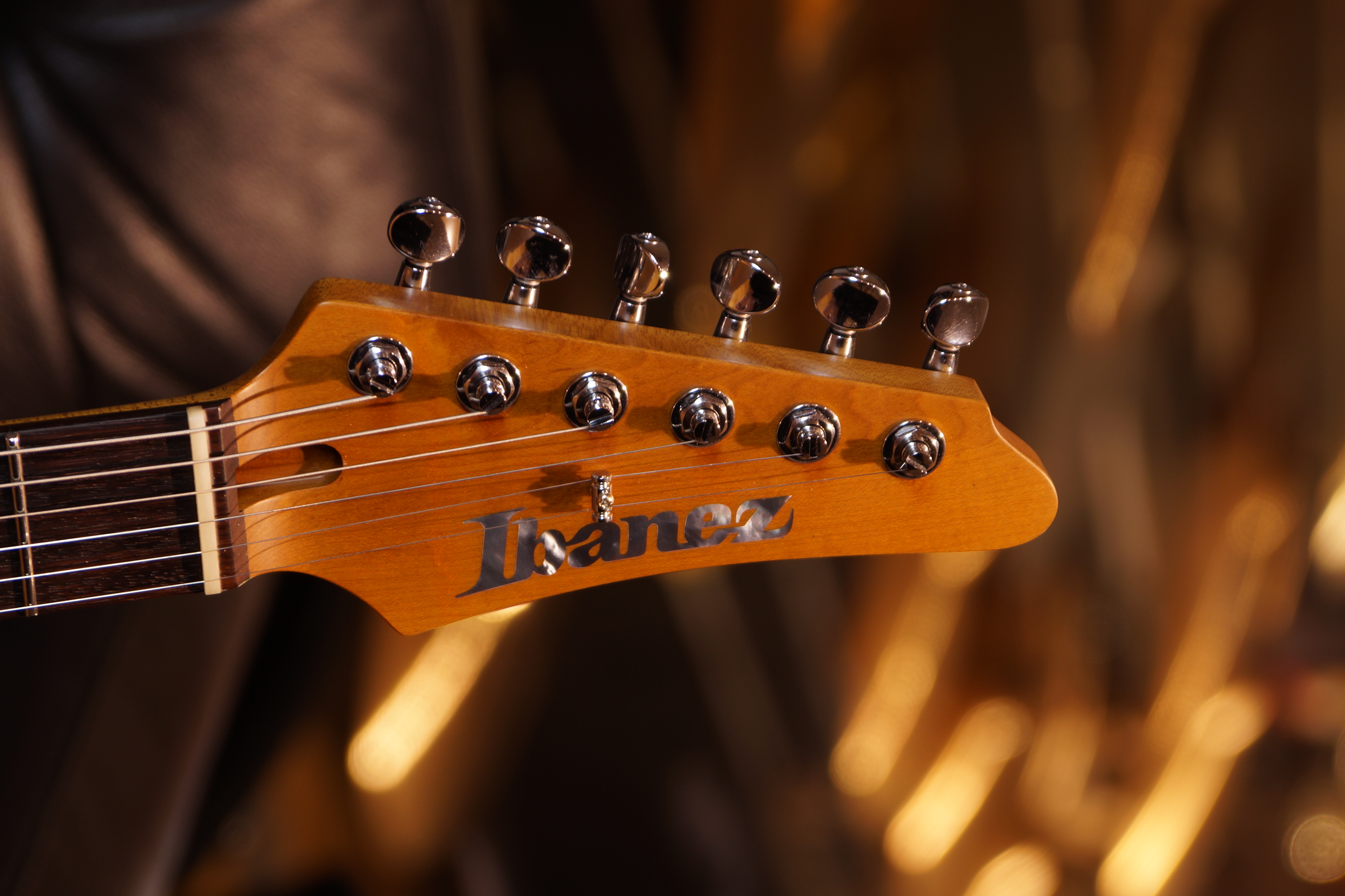 IBANEZ Tom Quayle Signature Charcoal Black Burst Flat B- Stock inkl. Koffer