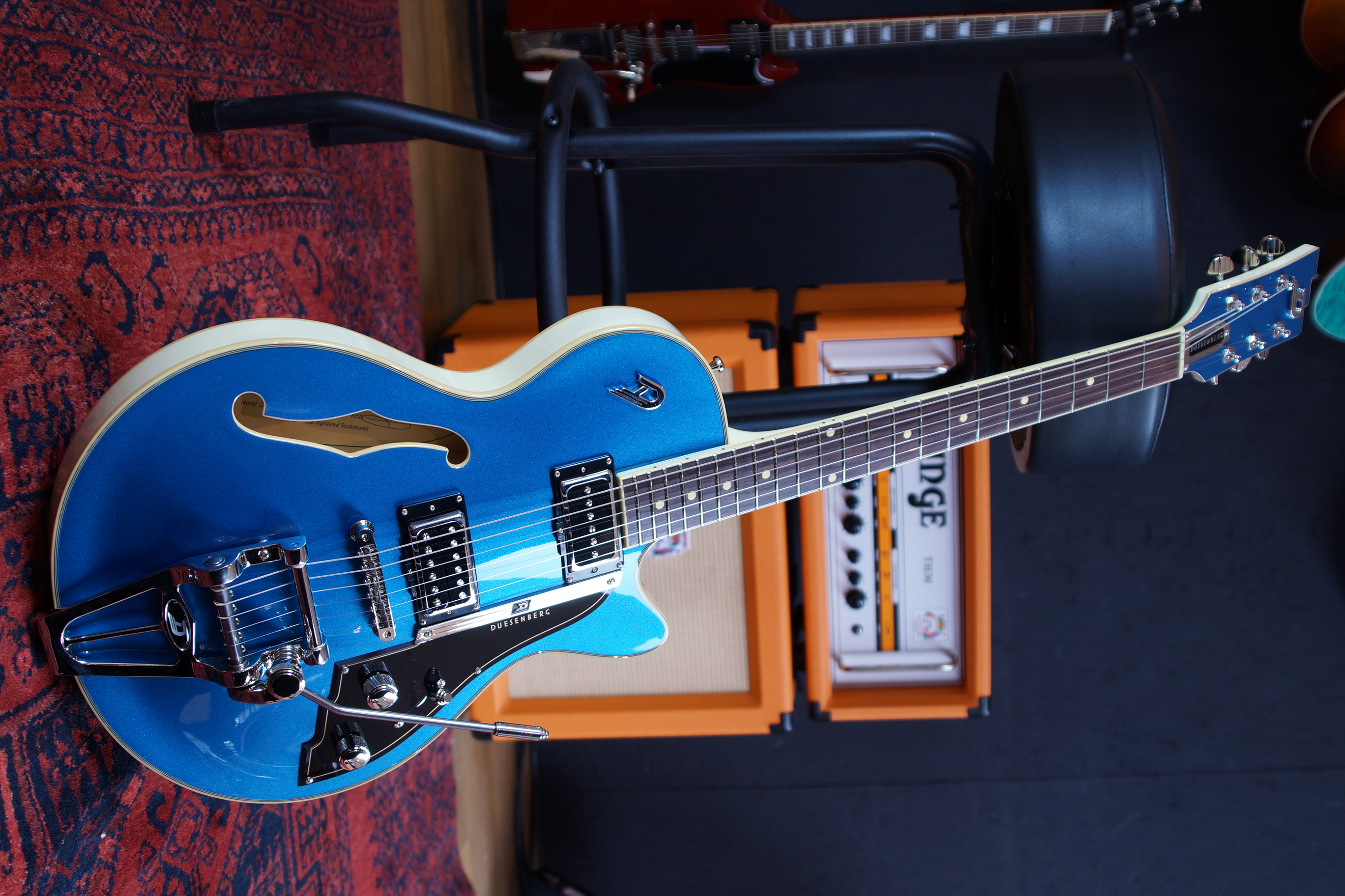 Duesenberg Starplayer TV Duo Tone Catalina Blue B-Stock inkl. Koffer