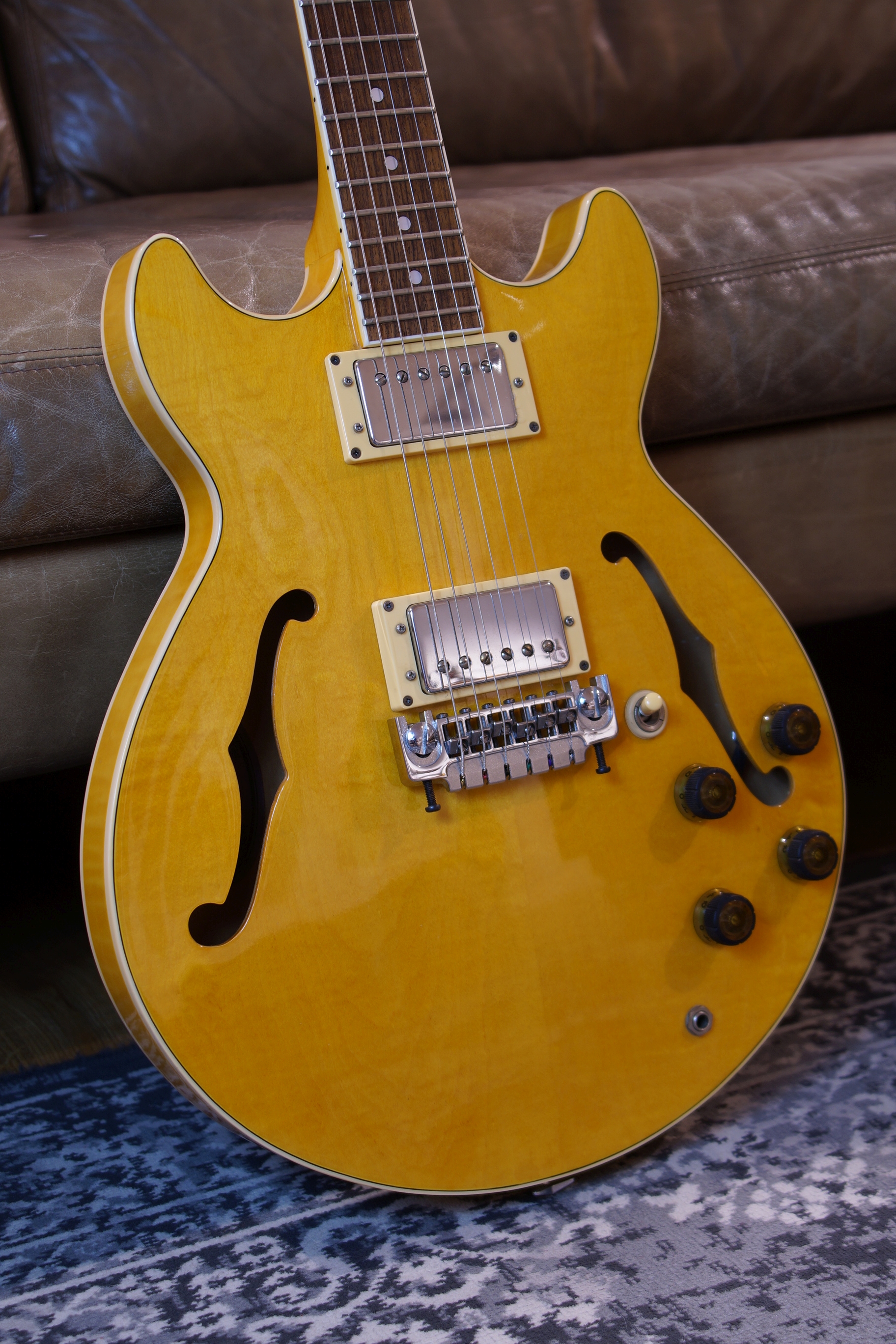 Ibanez AM66 gebraucht mit Koffer BJ 1981
