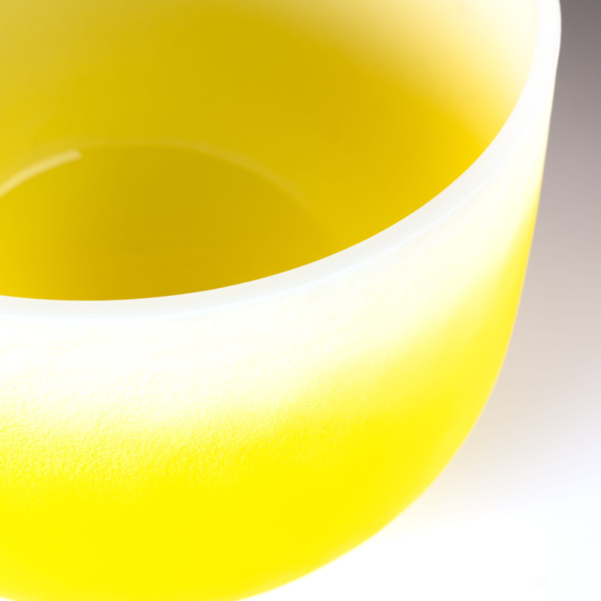 Sela Crystal Singing Bowl Chakra 12" - Yellow, Solar Plexus, E (432 Hz)