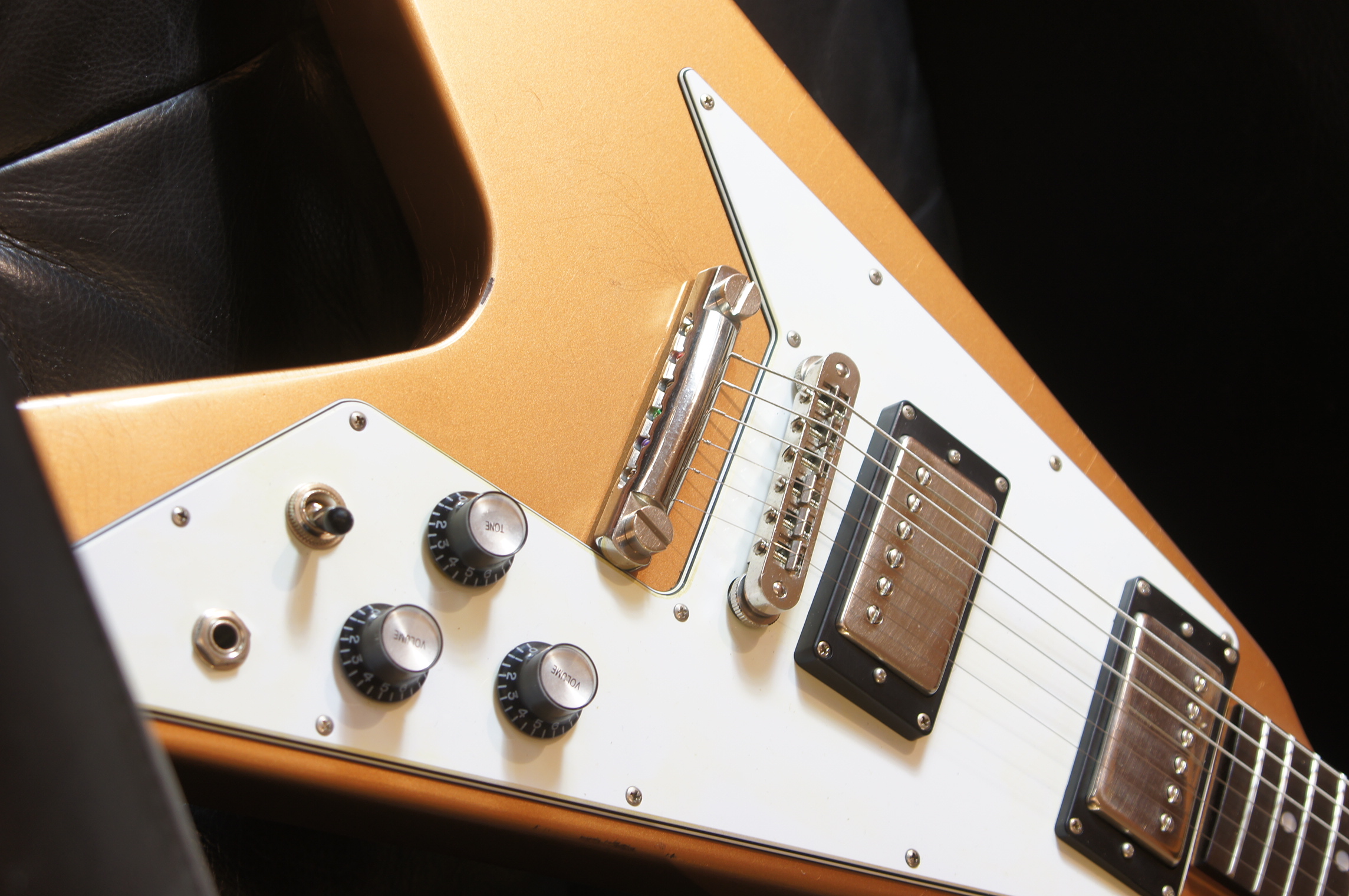 Maybach Jetwing M Firemist Gold aged