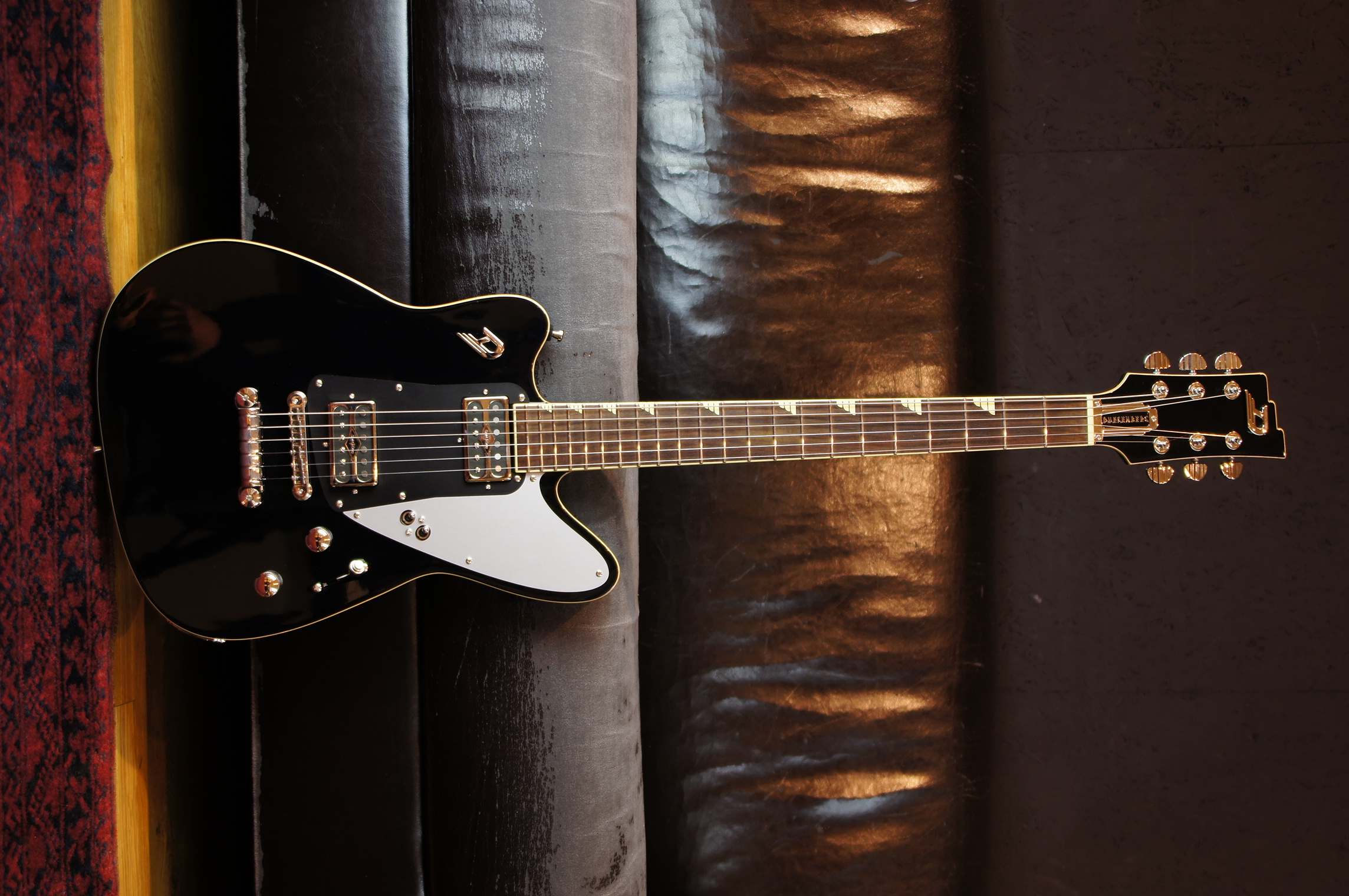 Duesenberg Falken Stop Tailpiece black inklusive Koffer