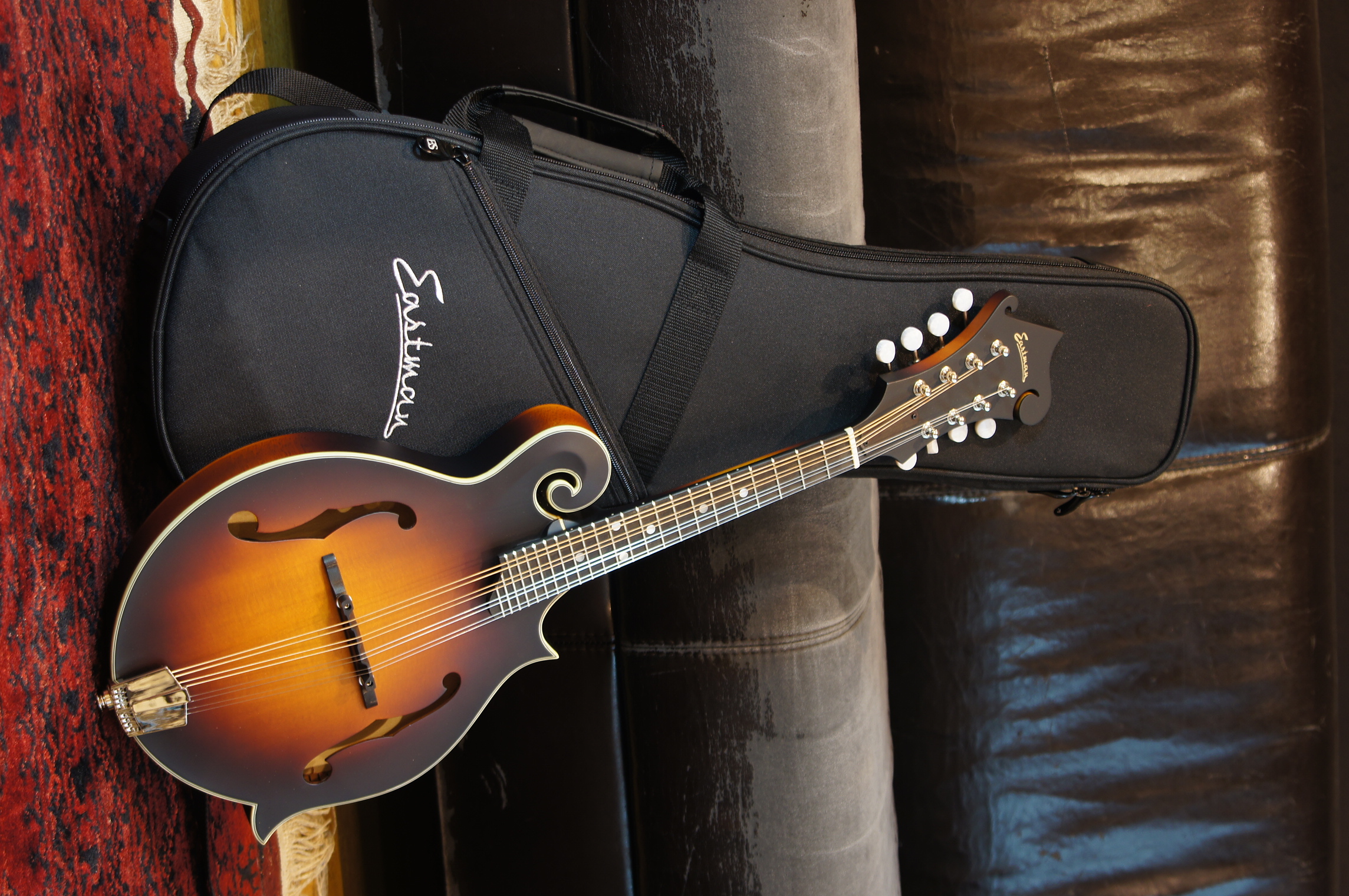 Eastman MD315E-SB F-Style Mandoline mit Tonabnehmer