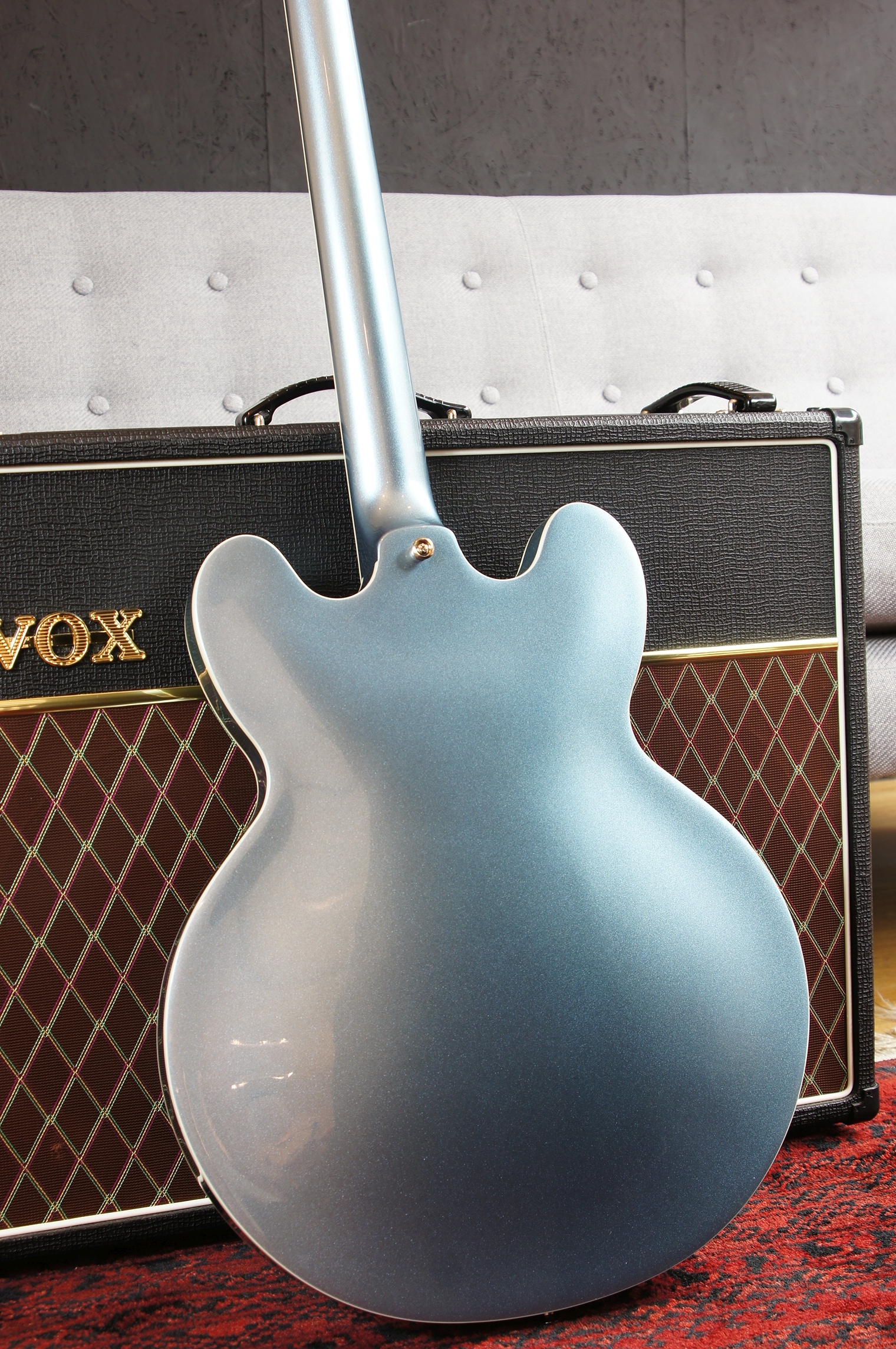 Epiphone Dave Grohl DG-335 - Pelham Blue