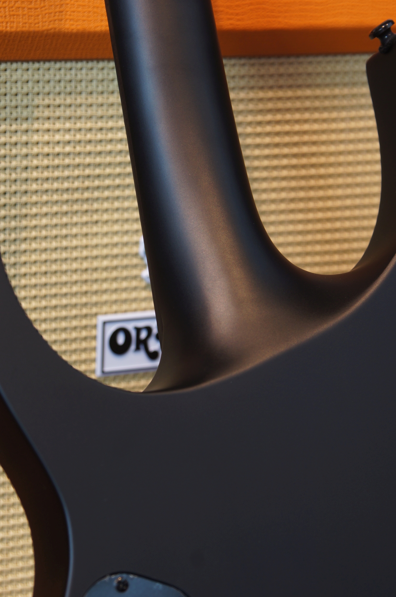 IBANEZ Iron Label RGRT 6-Str Black Flat - B-Stock