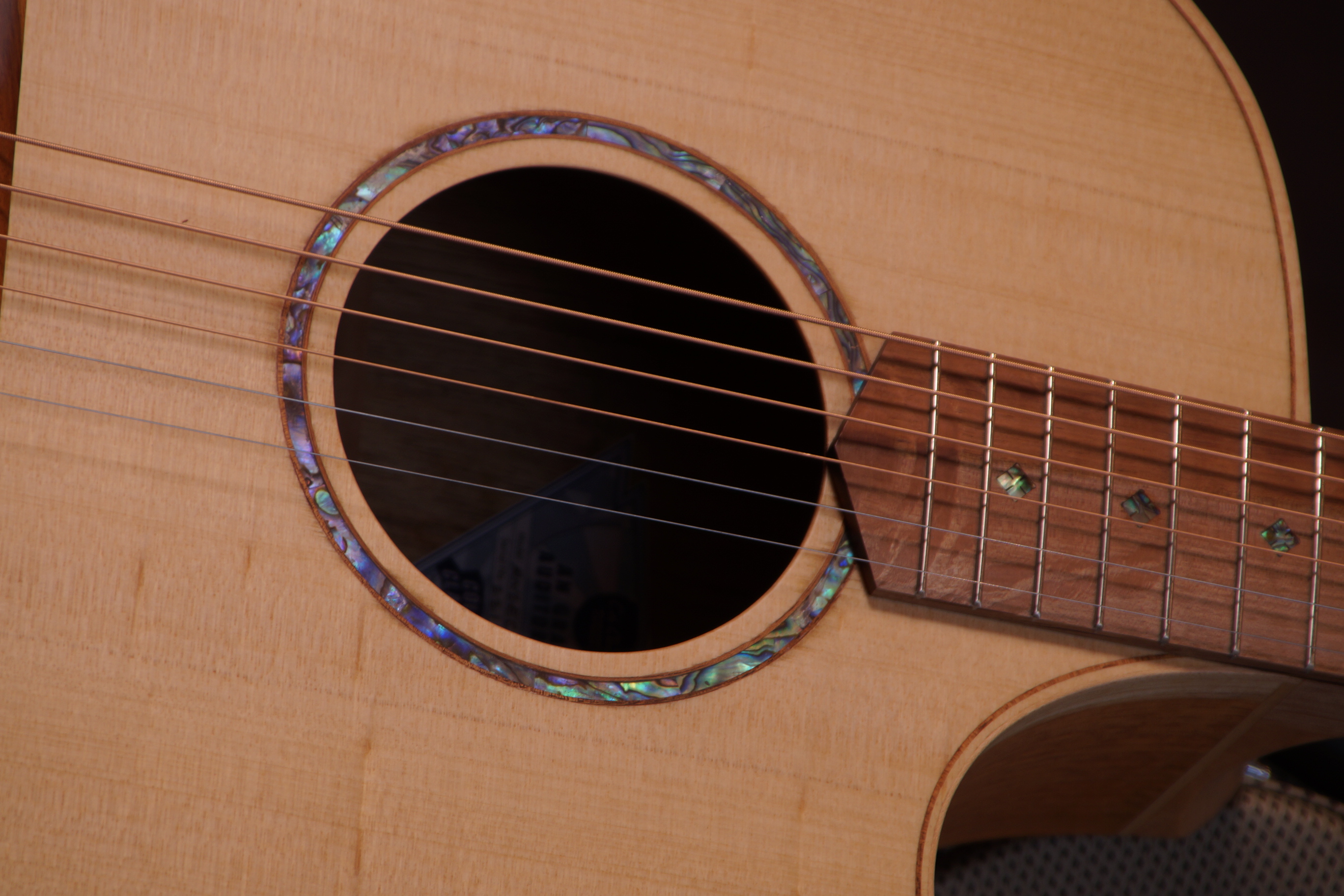 Cole Clark Maneli Jamal Signature Model AN2EC-BB-MJ