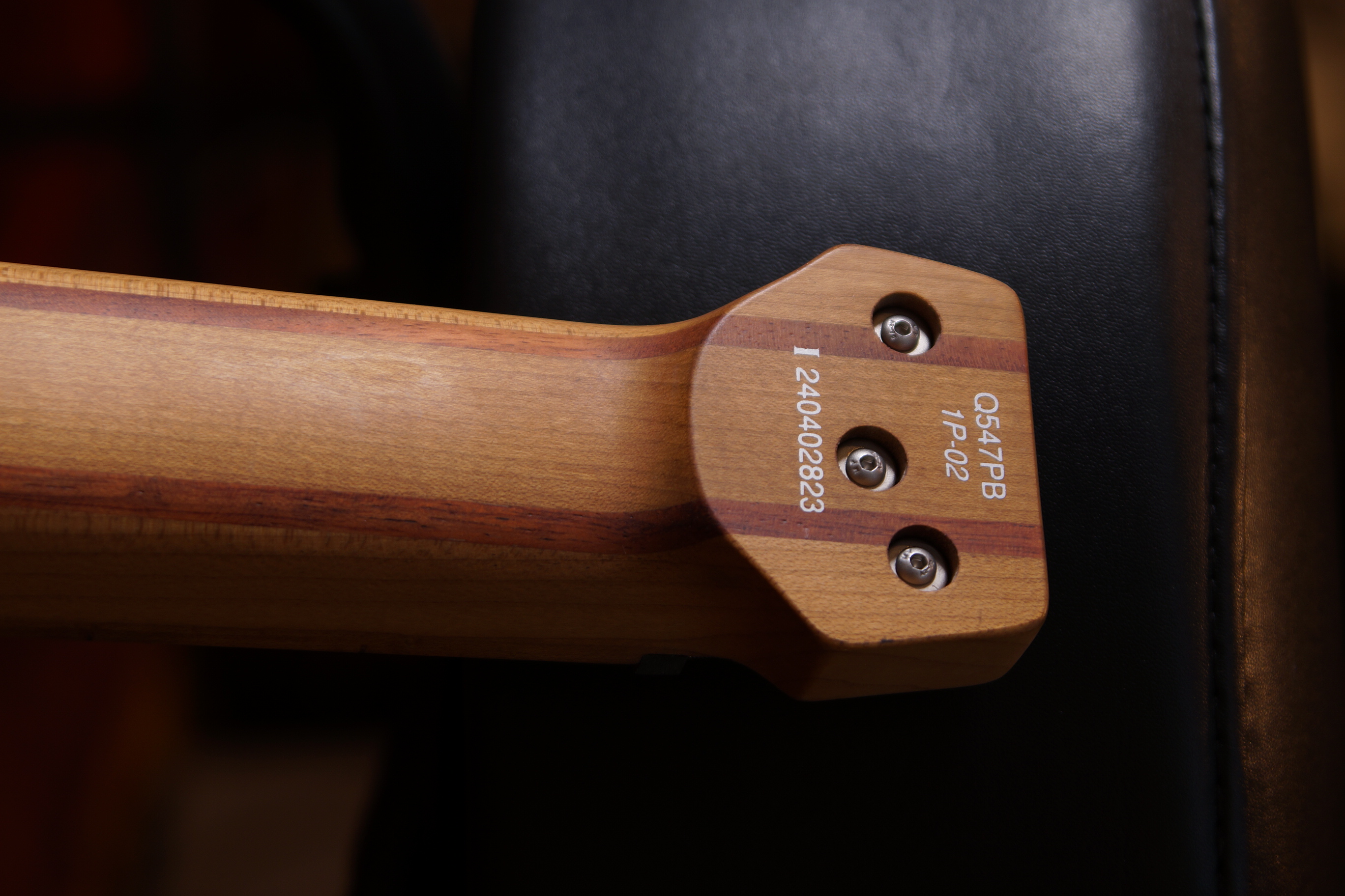 Ibanez Quest Q547PB-COL Cosmic Blue Low Gloss inklusive Tasche B-Ware