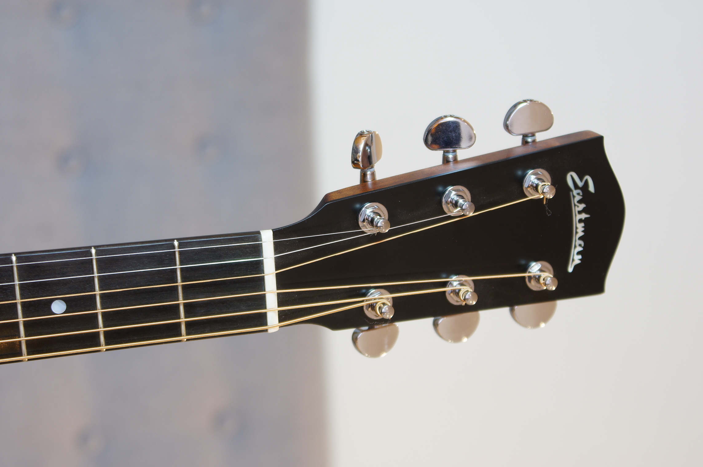 Eastman AC222LCE Linkshänder mit Tonabnehmer inklusive Gigbag