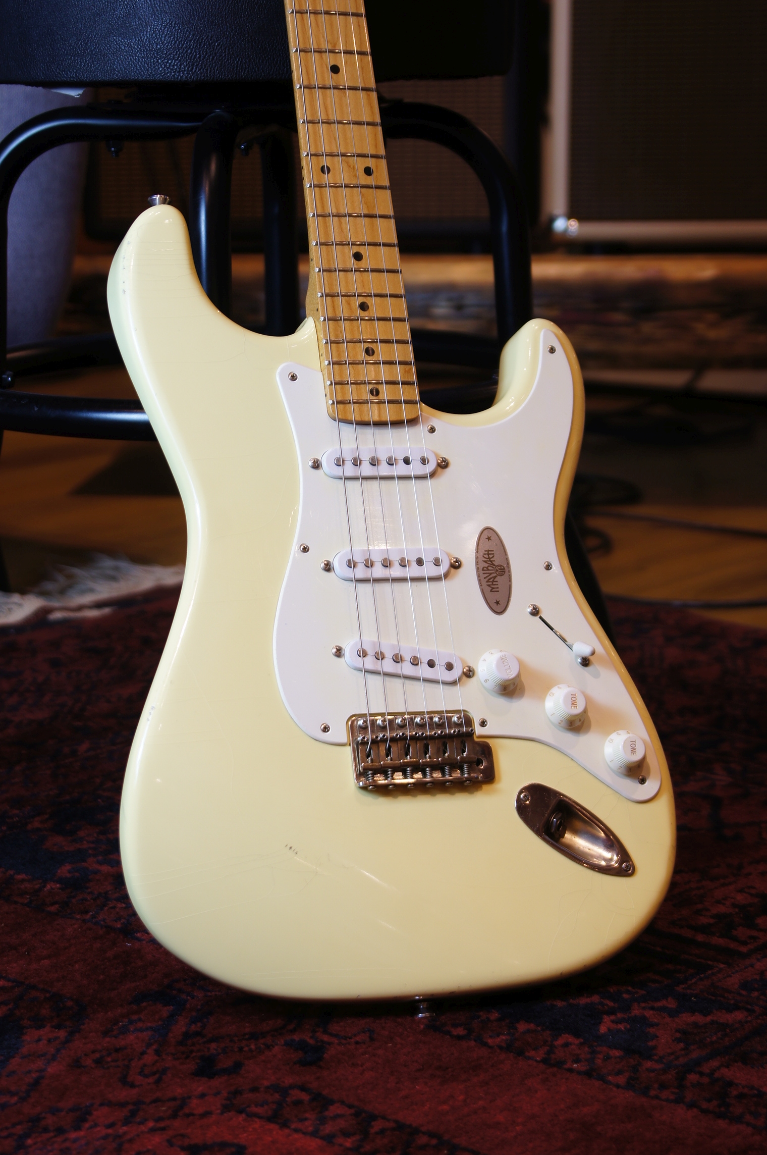 Maybach Stradovari S54 Bleached Banana Aged