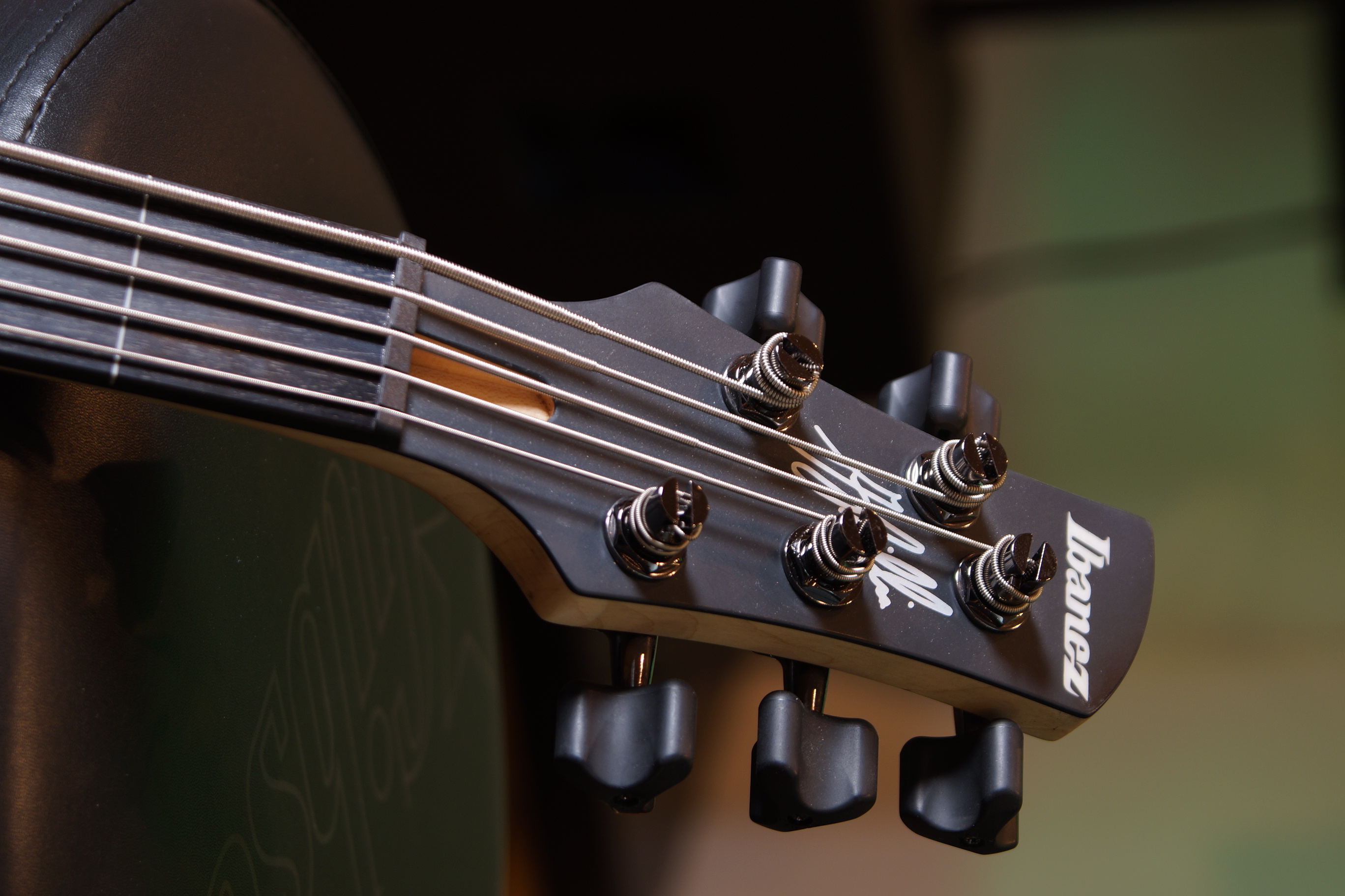 IBANEZ Signature Bass 5-Str Gary Willis Tequila Sunrise Flat