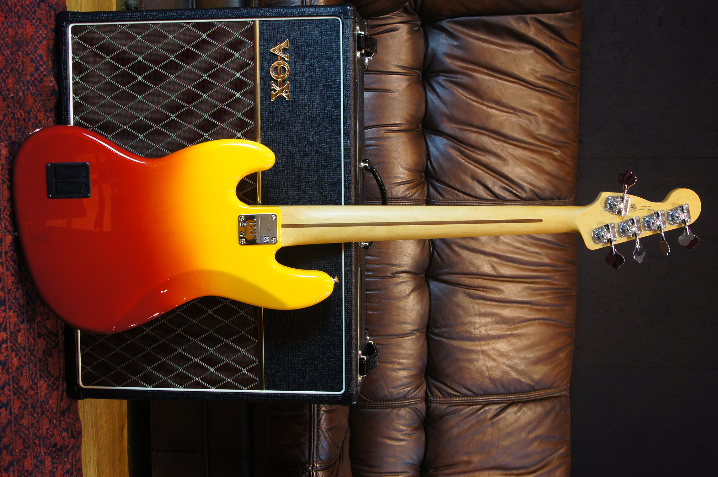 Fender Player Plus Jazz Bass V, Pau Ferro Fingerboard, Tequila Sunrise