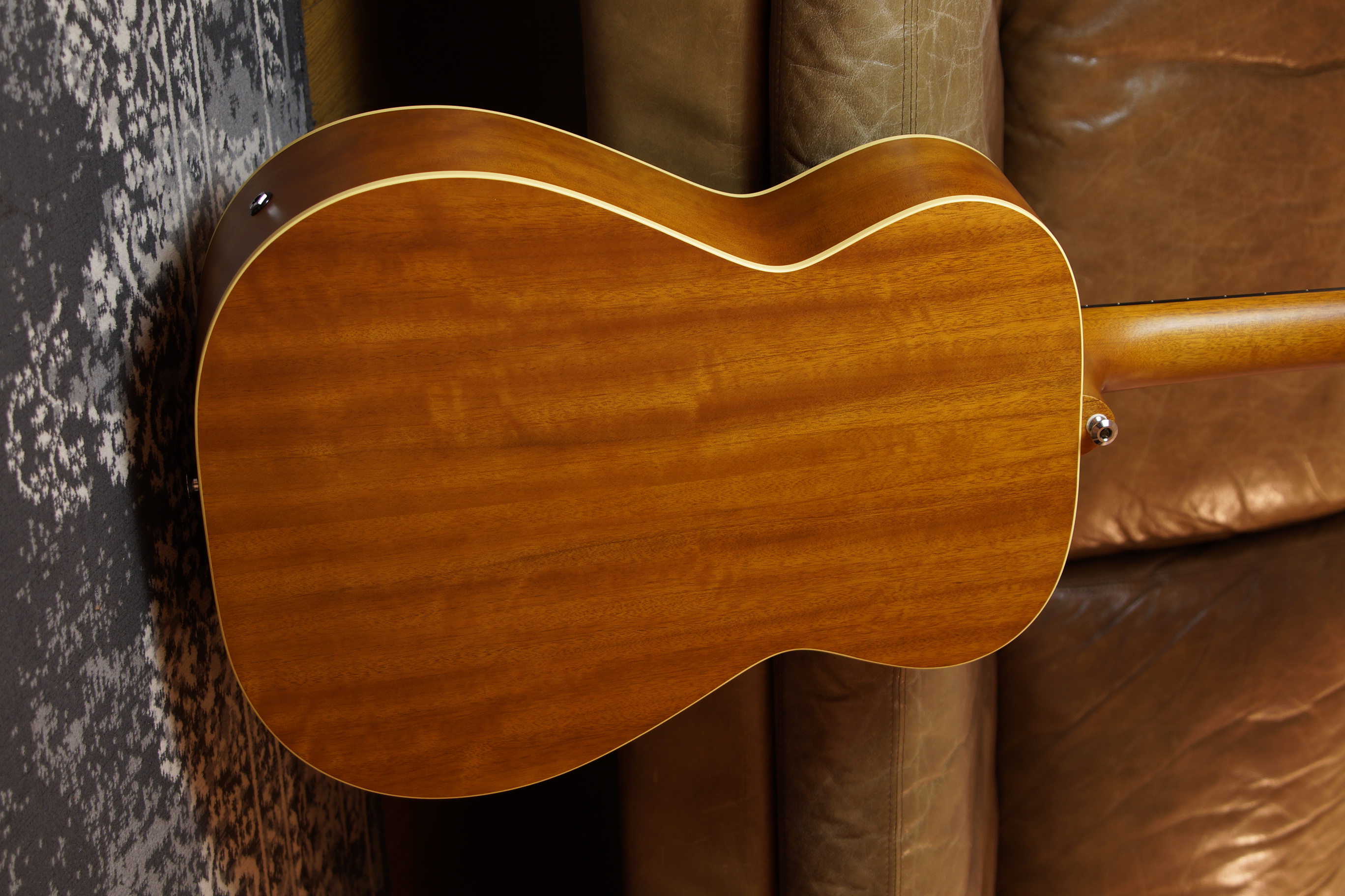 Maton EBG 808 TE - Tommy Emmanuel Signature Modell