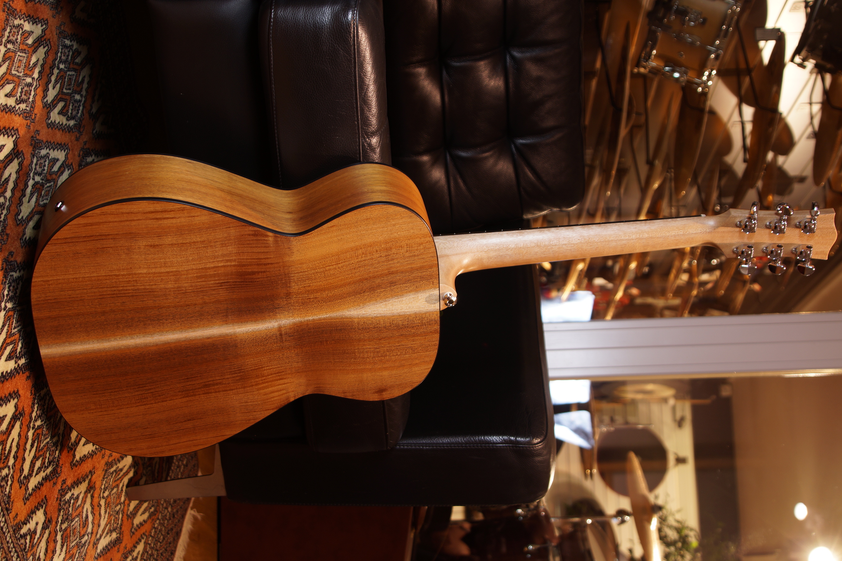 Maton SRS 808