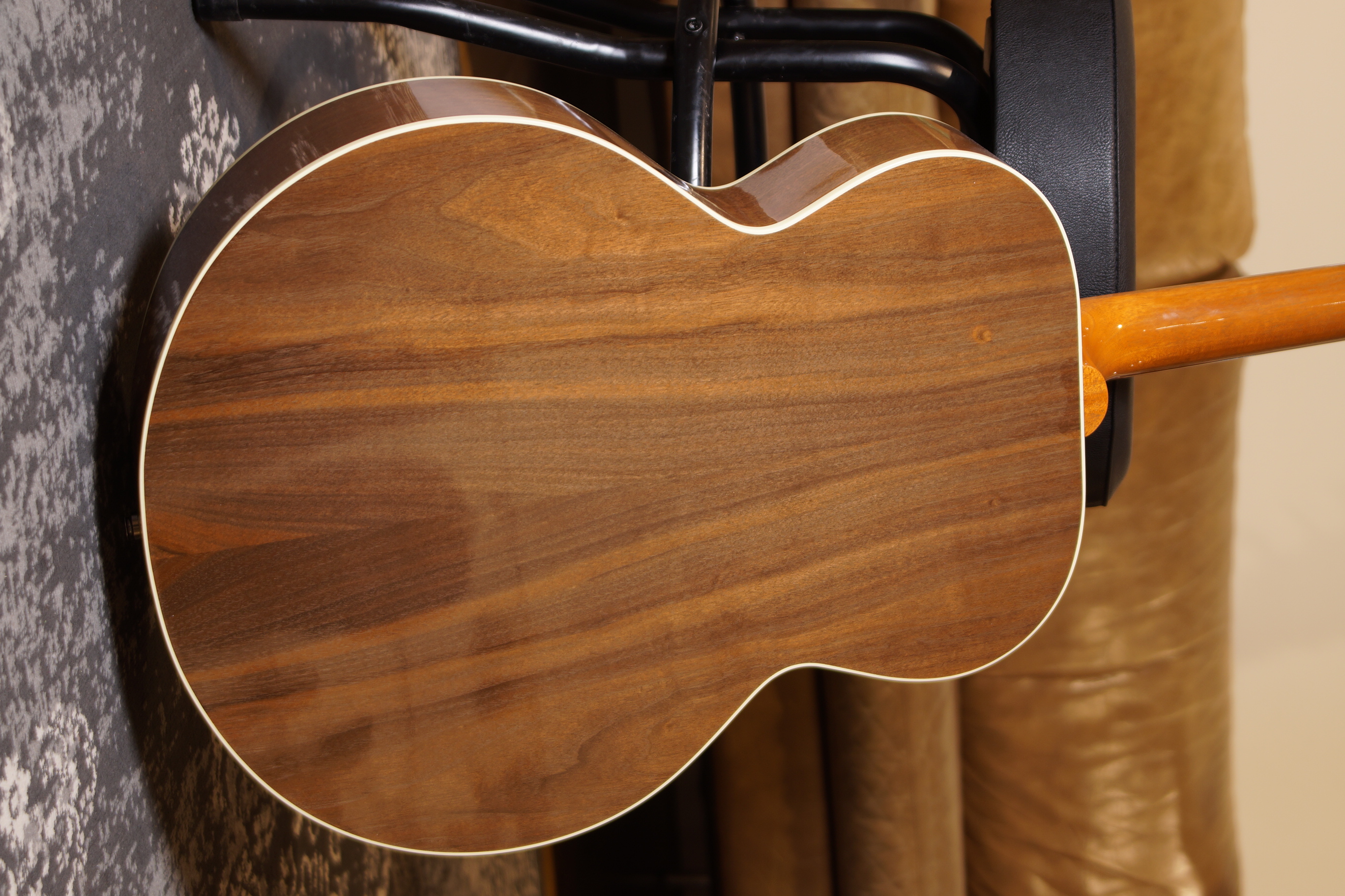 Gibson SJ-200 Studio Walnut Antique Natural