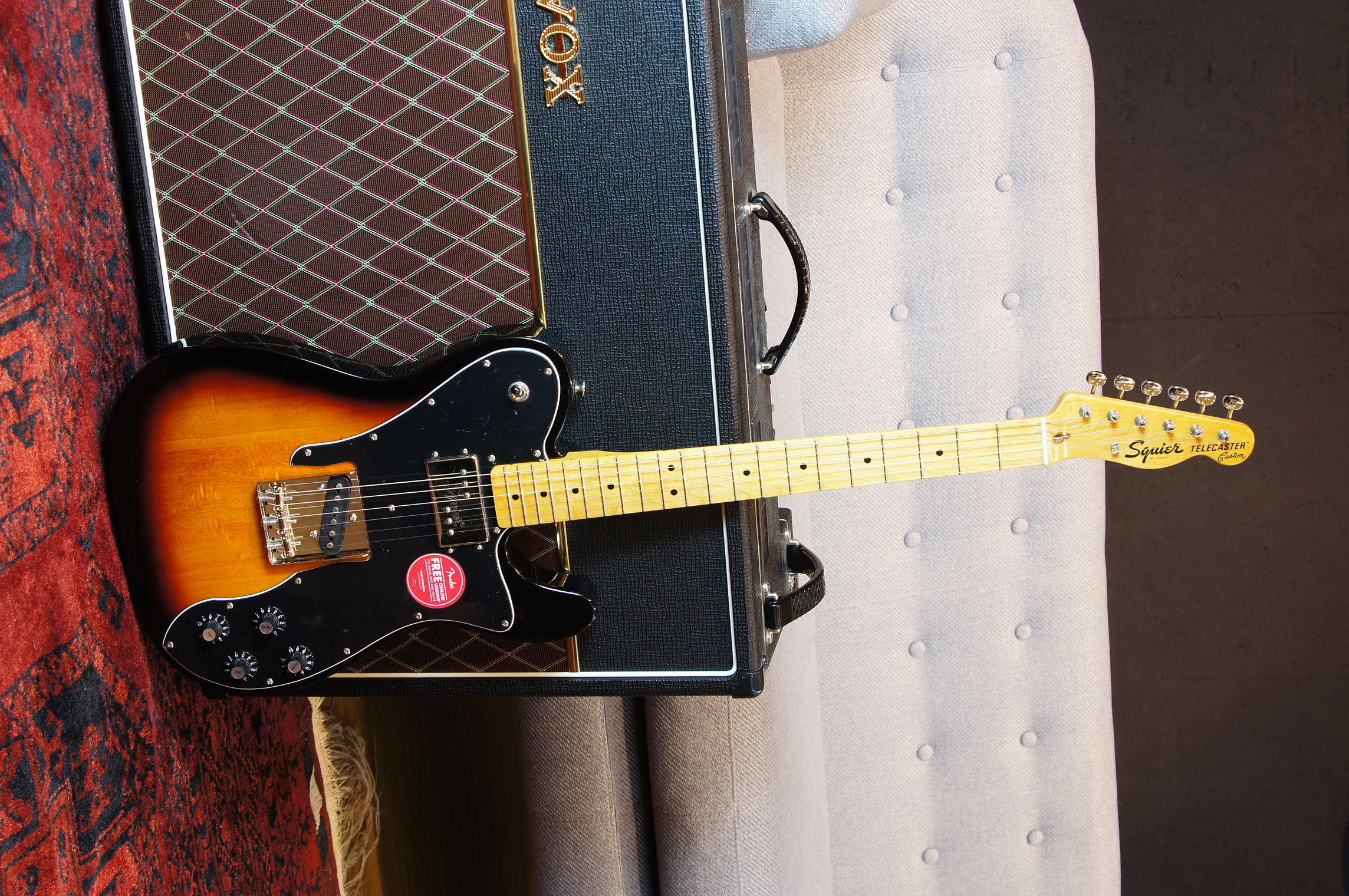 Squier Classic Vibe '70s Telecaster® Custom, Maple Fingerboard, 3-Color Sunburst
