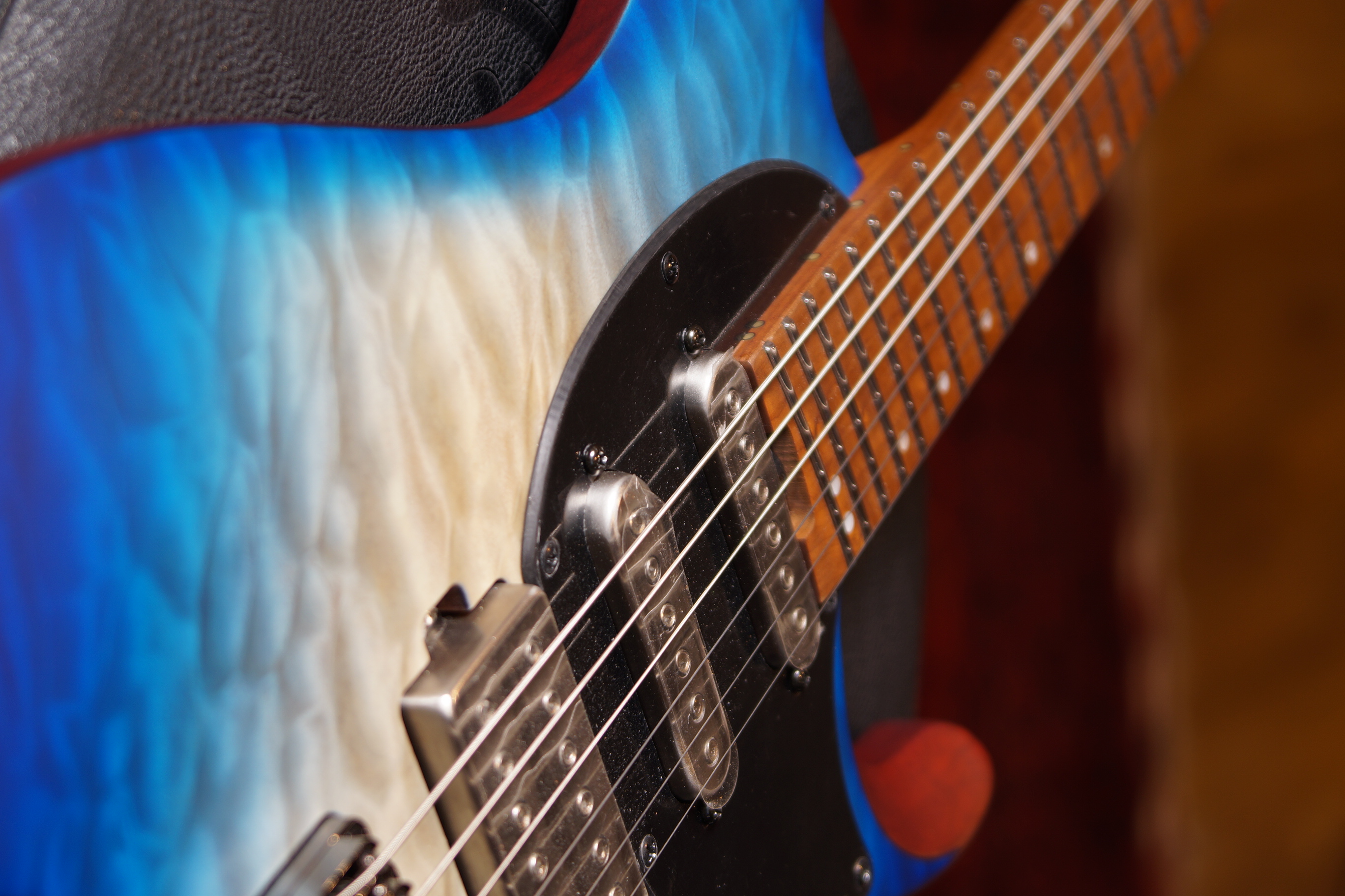 Ibanez QX54QM-BSM Quest Series E-Gitarre 6 String - Blue Sphere Burst Matte + Gigbag - B-Stock