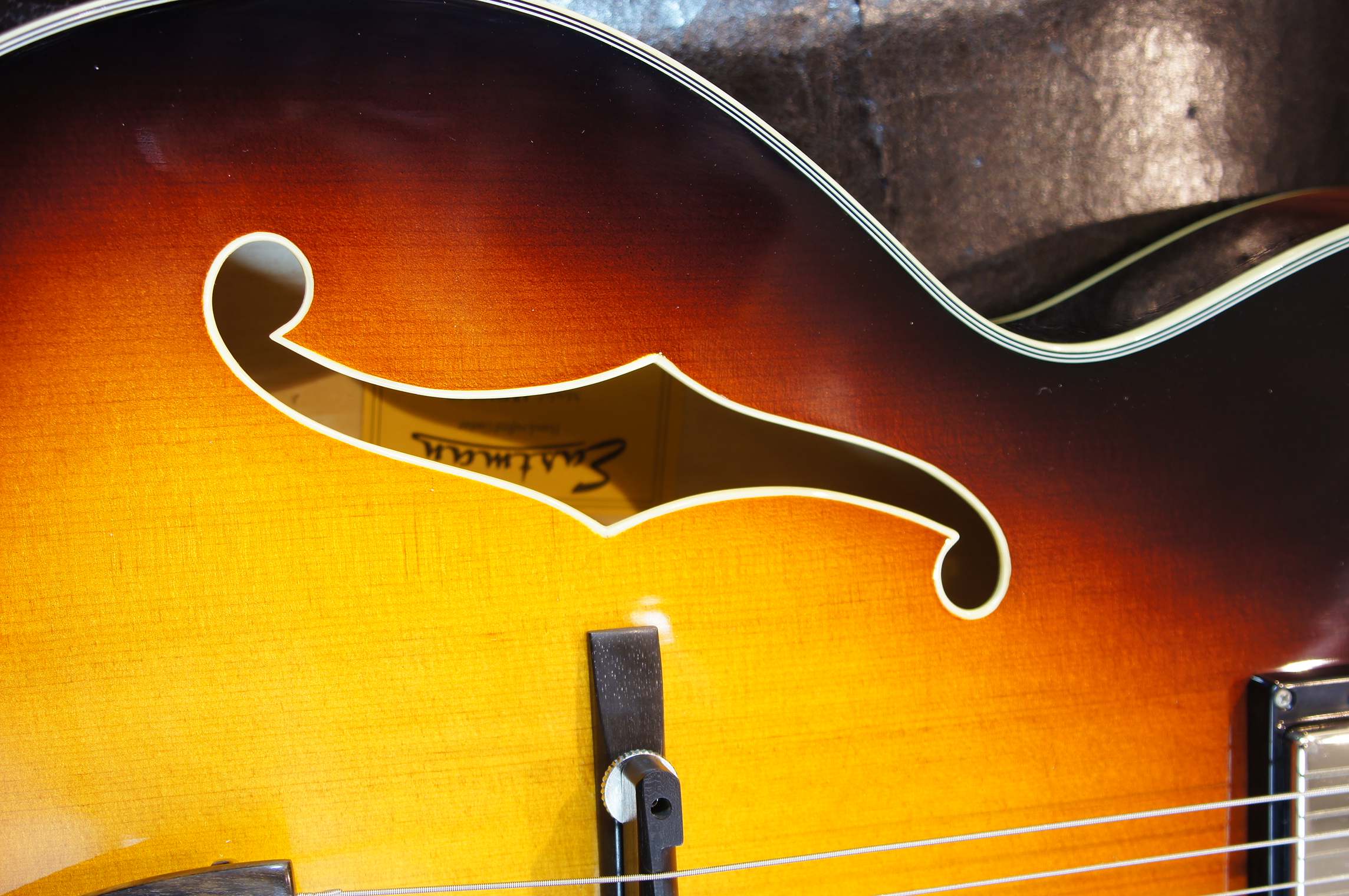 Eastman AR503CE Archtop Sunburst