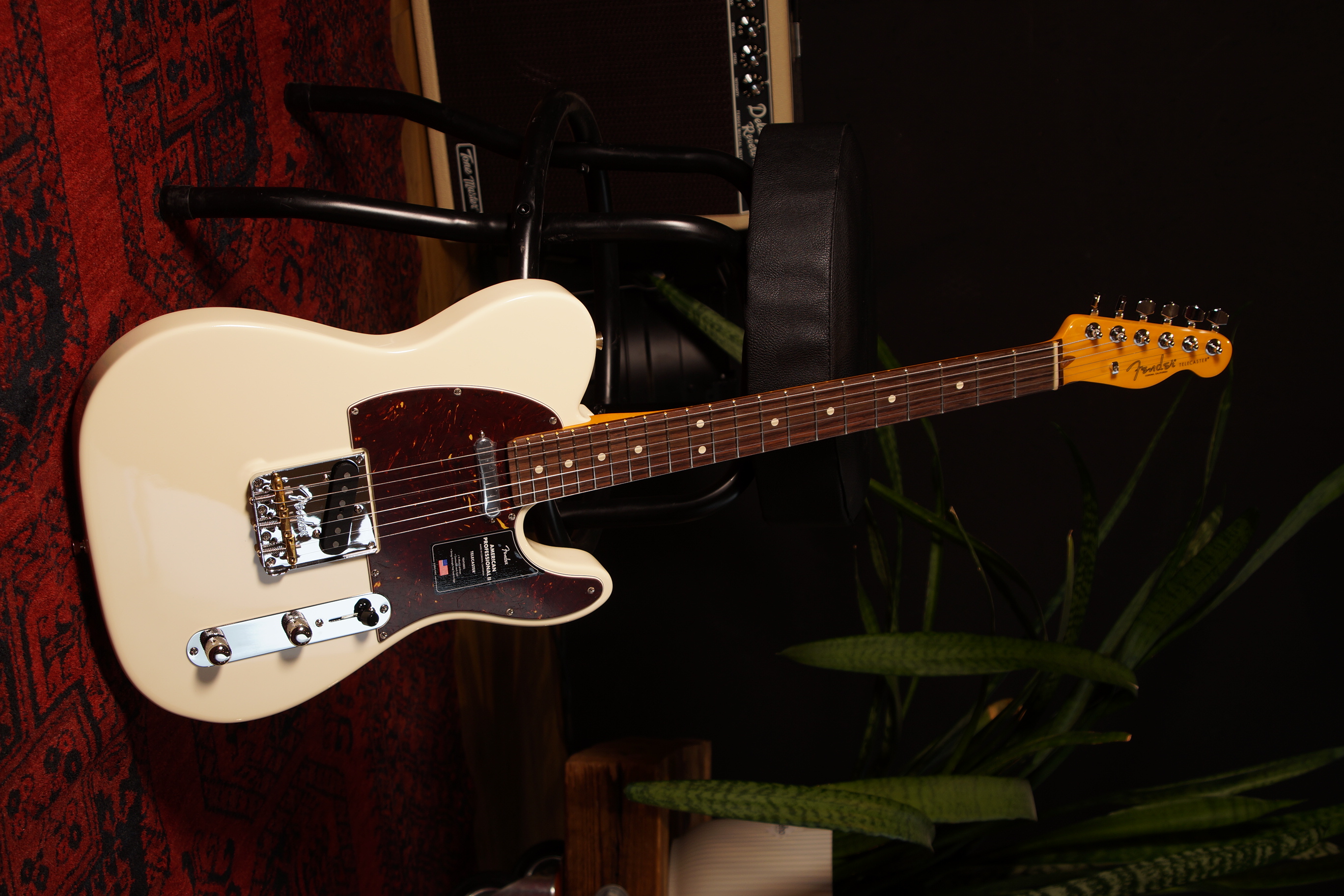 Fender American Professional II Telecaster®, Rosewood Fingerboard, Olympic White
