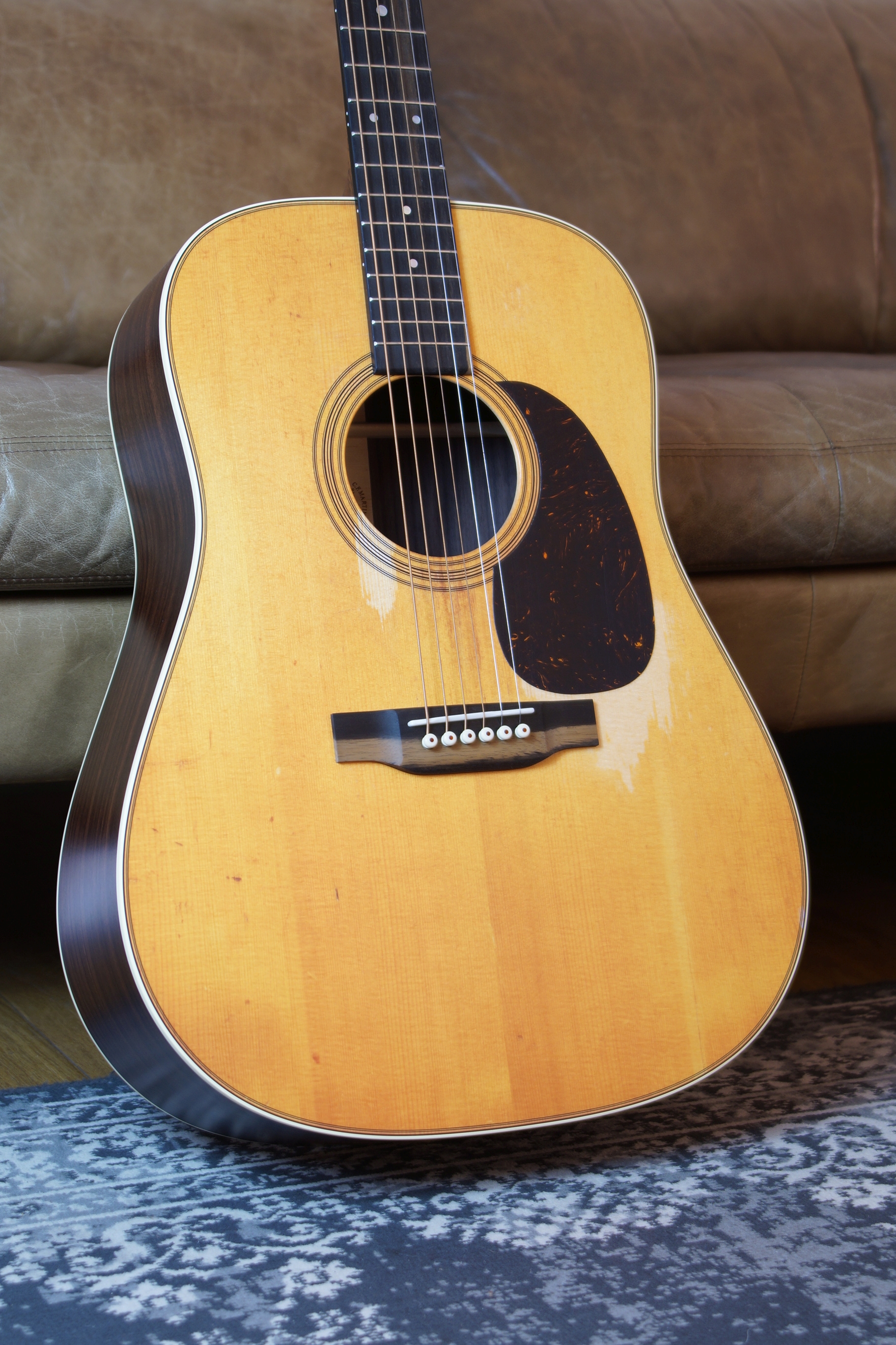 Martin D-28 Street Legend