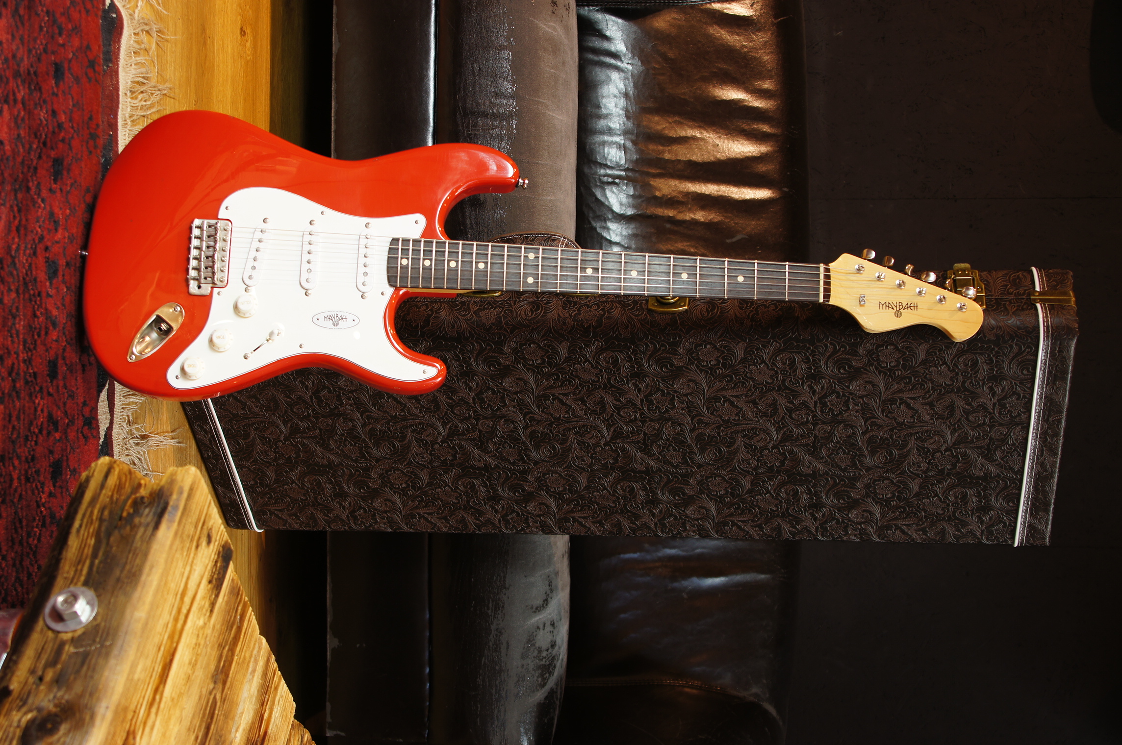 Maybach Stradovari S61 Dakota Red Aged