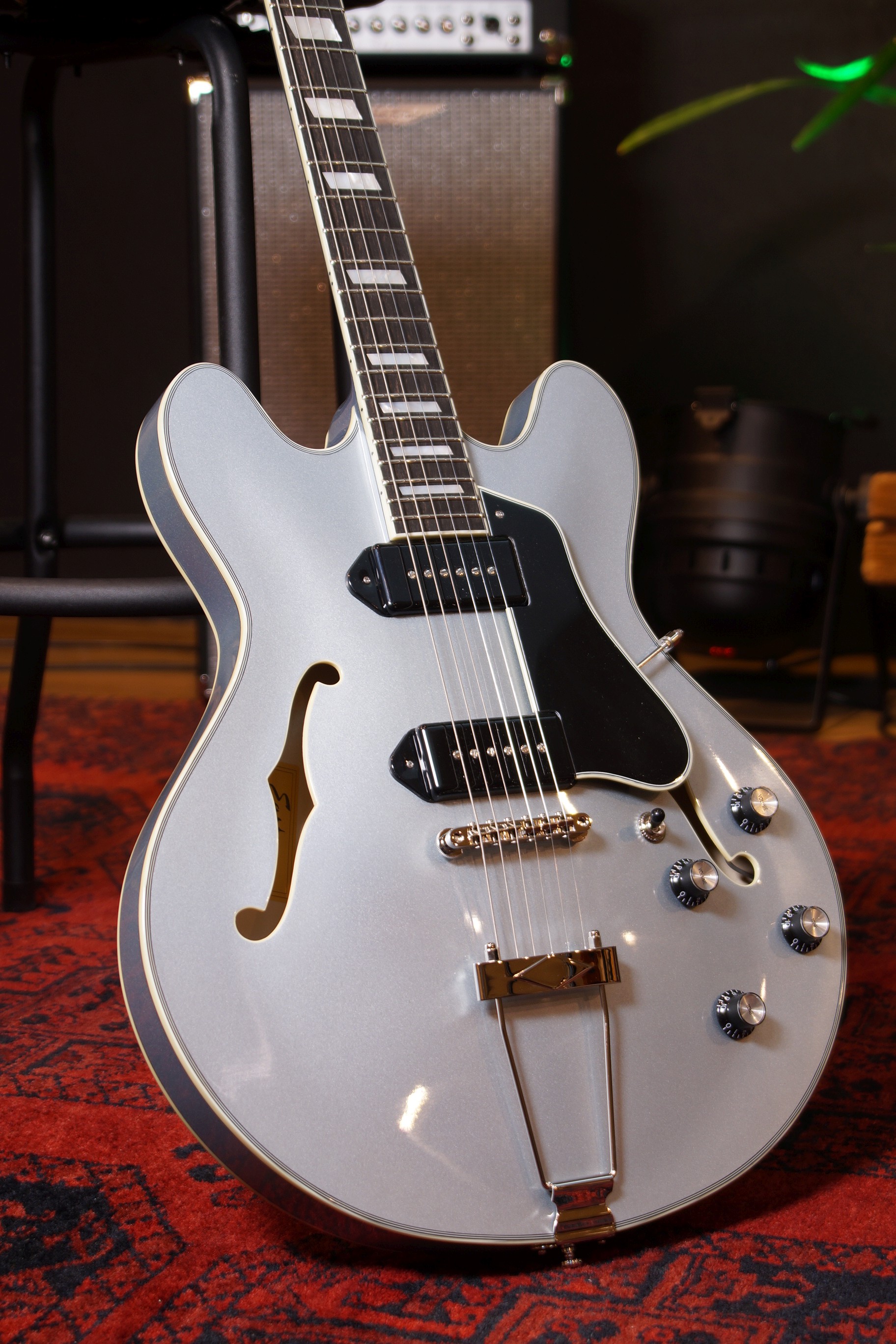 Eastman T64 Trapeze Iced Blue Metallic inkl. Tasche