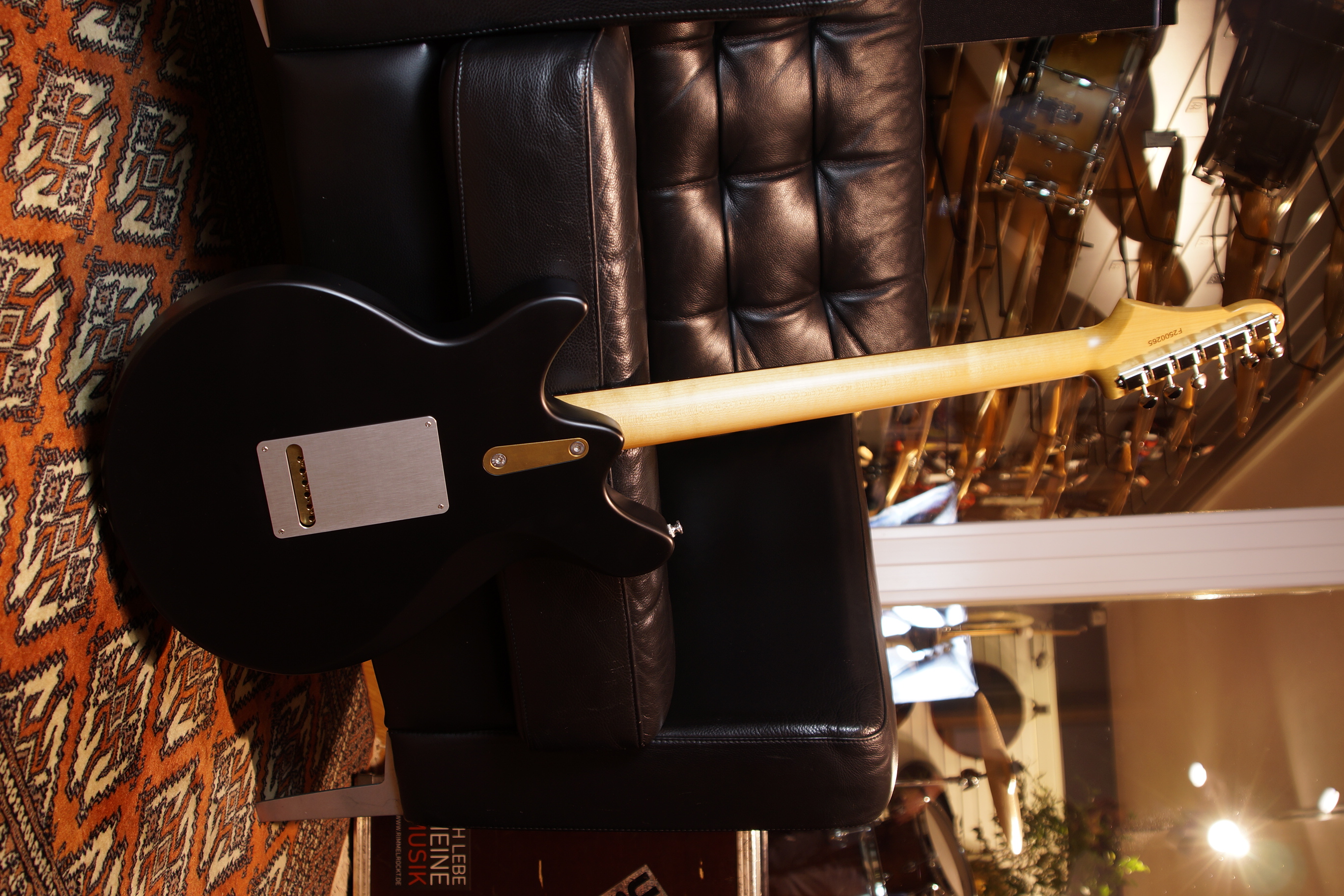 Eastman FullerTone DC 62 Moss Black