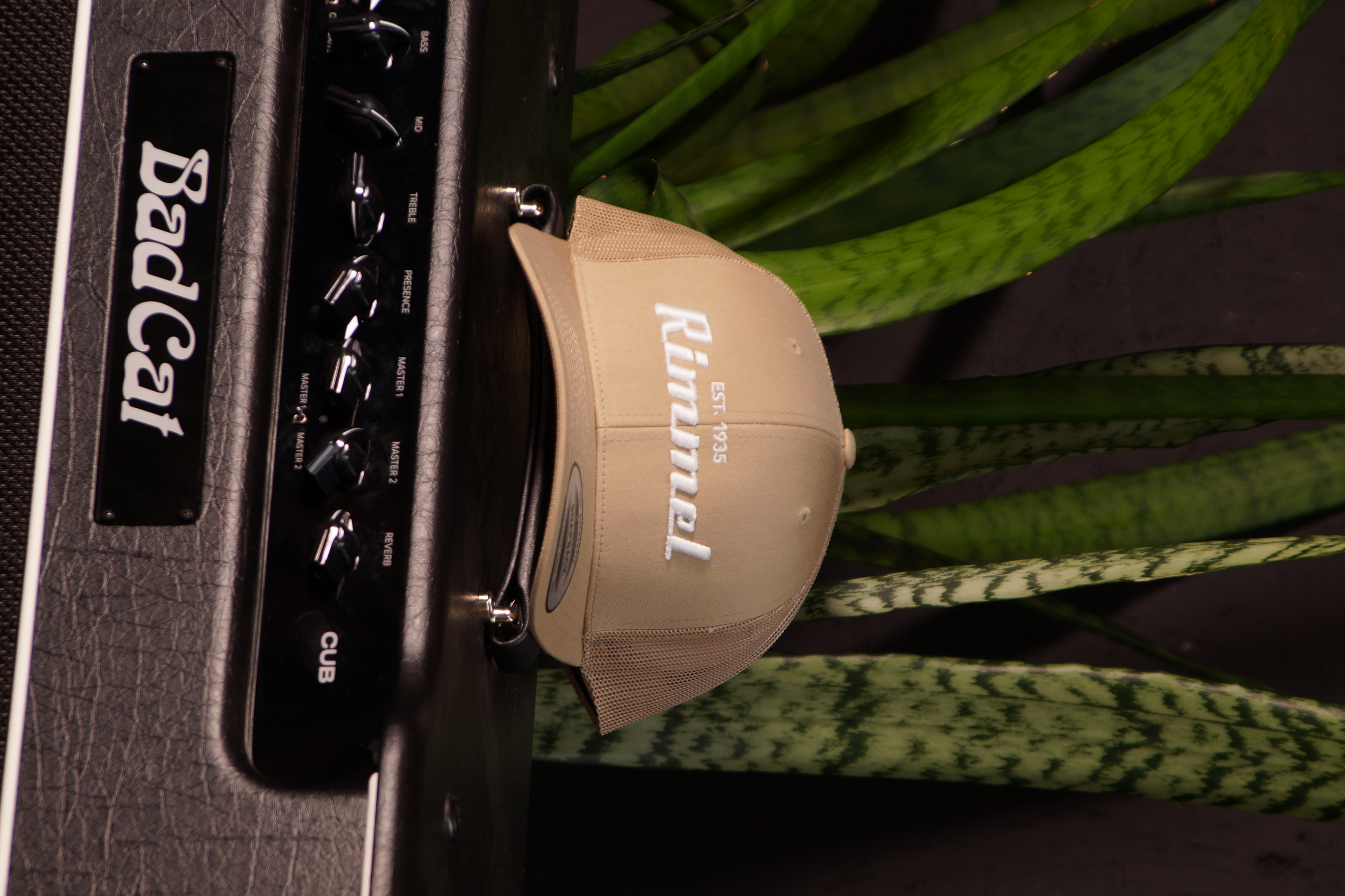 Rimmel - Truckercap 6-Panel Logo Embroidered Khaki