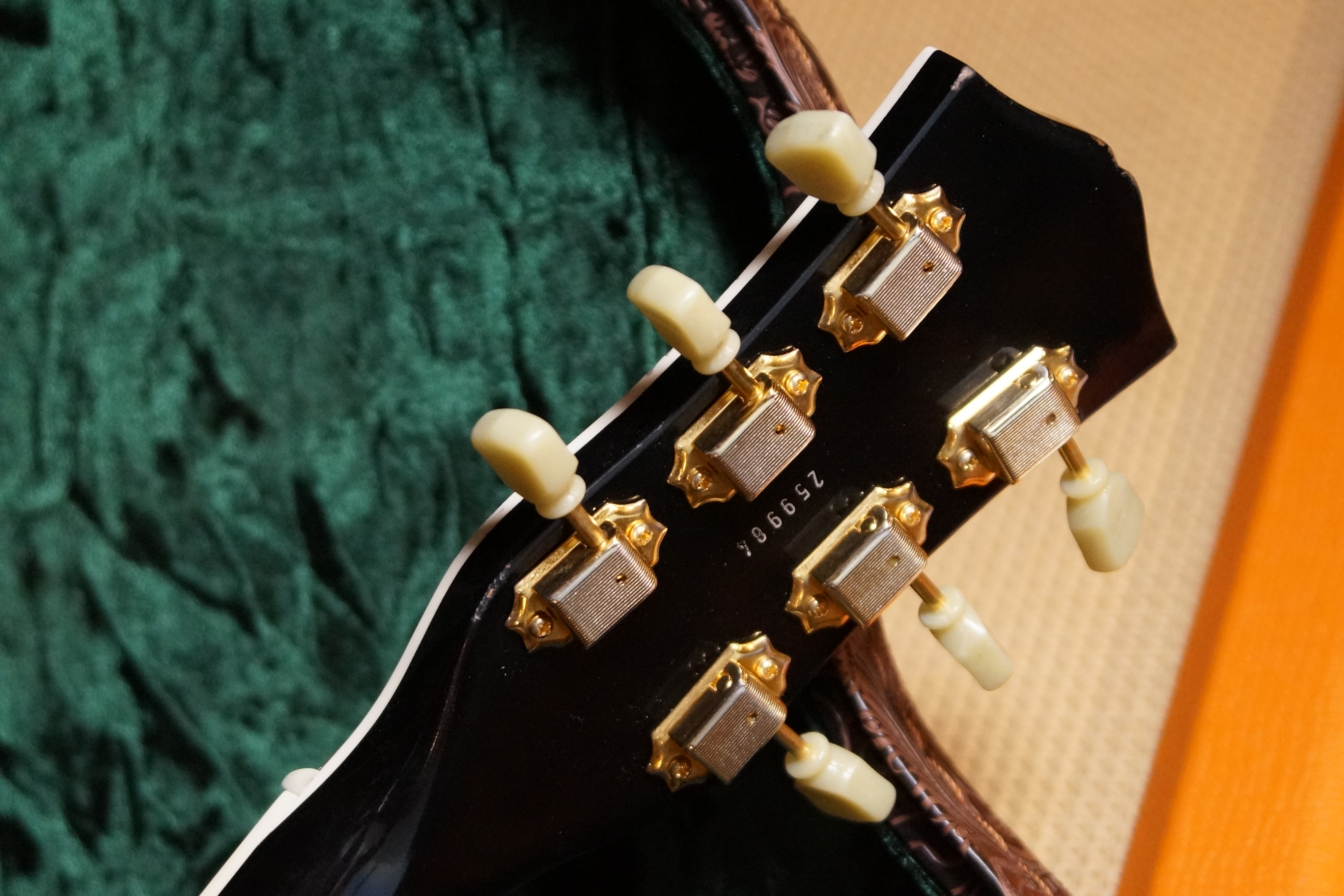 Maybach Lester Black Velvet '54 Custom P90 Bigsby B7 Aged