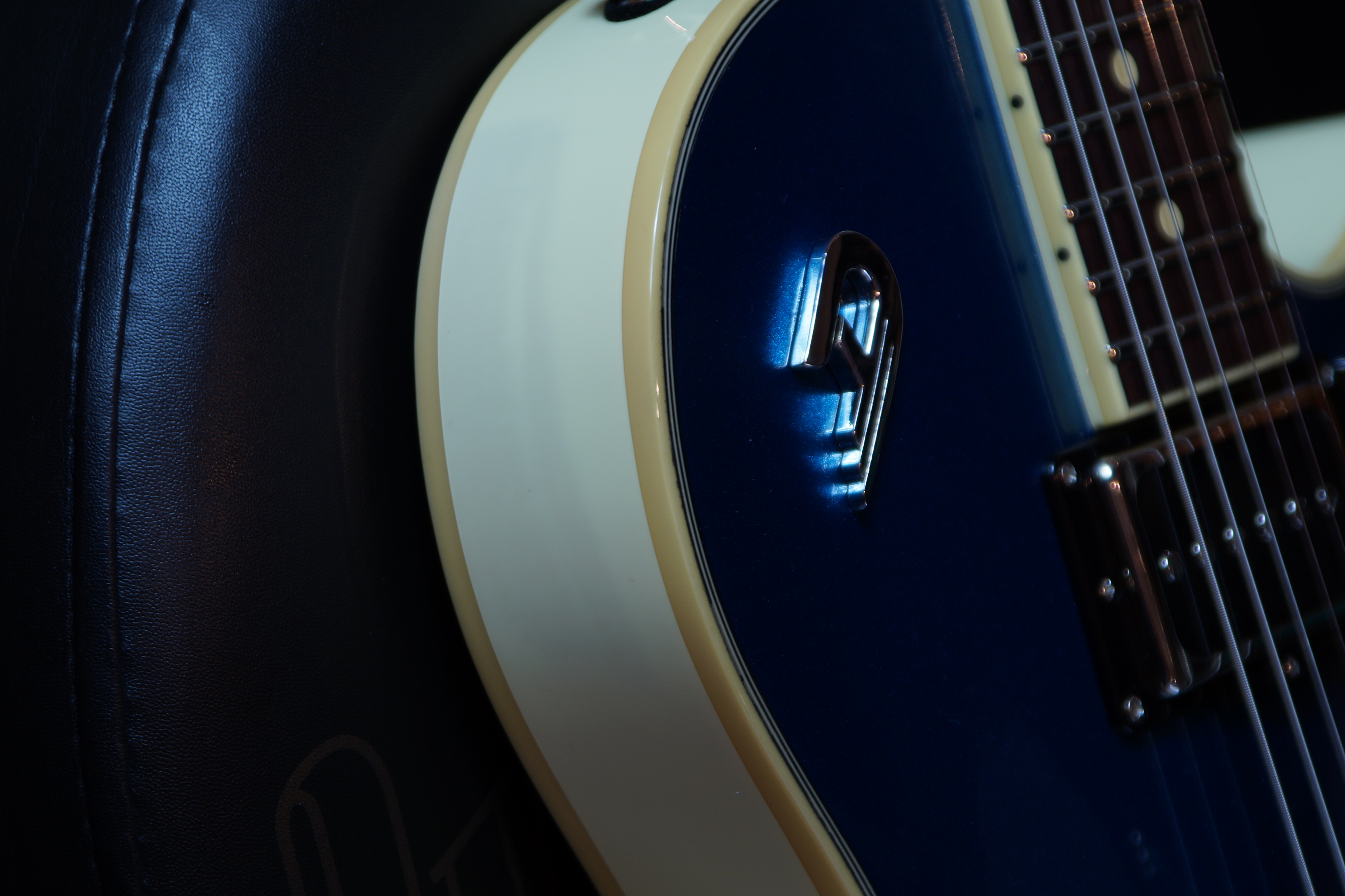 Duesenberg Starplayer TV Duo Tone Catalina Blue B-Stock inkl. Koffer