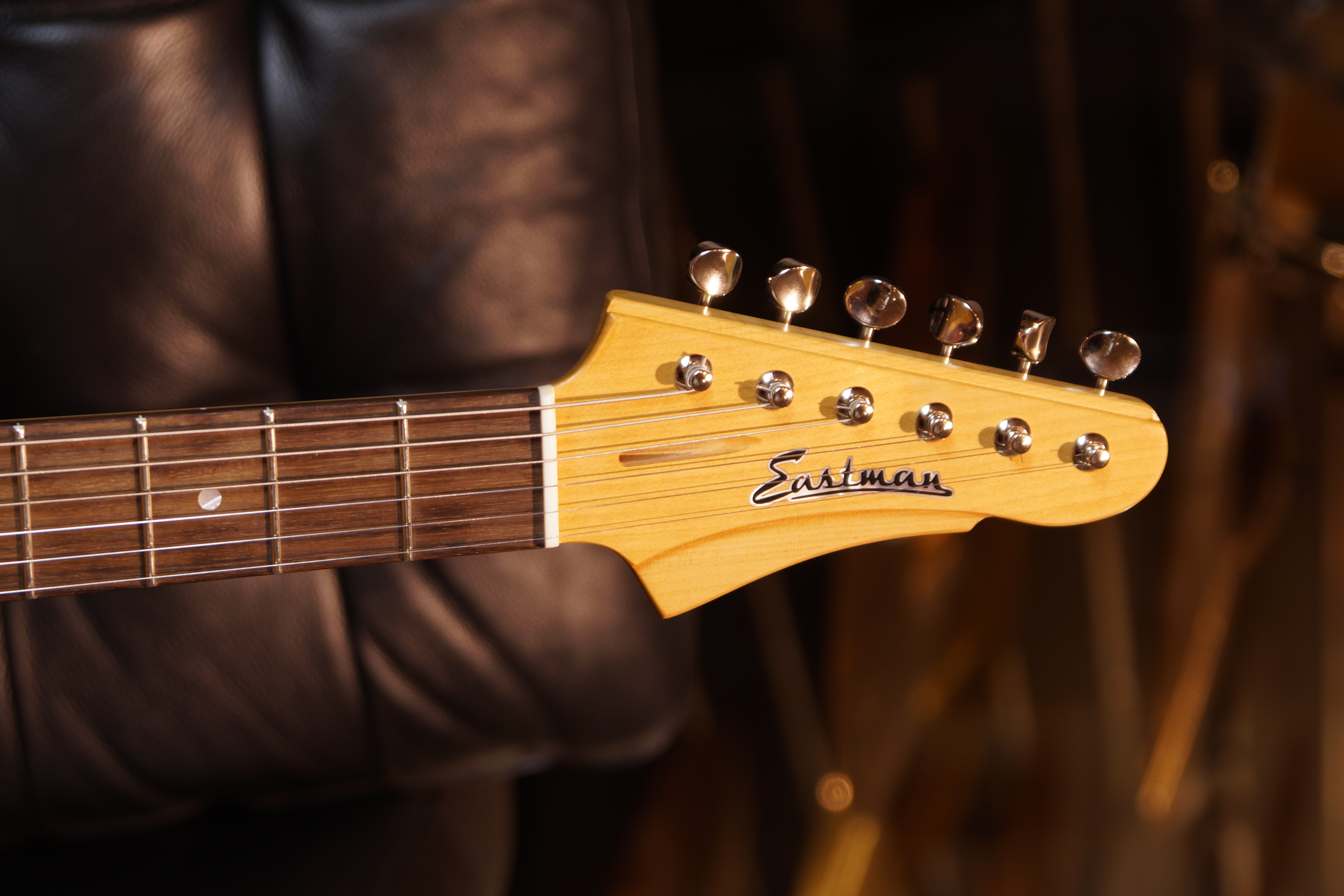 Eastman FullerTone DC 62 Moss Black