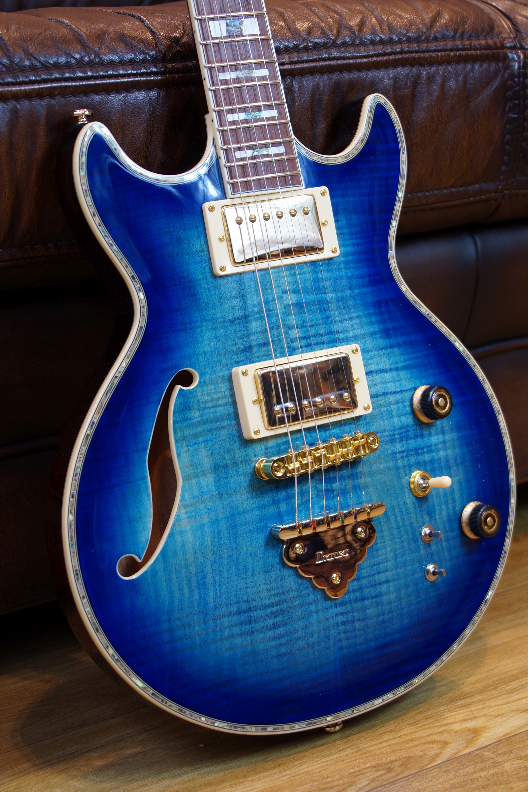 IBANEZ AR 6-String - Light Blue Burst