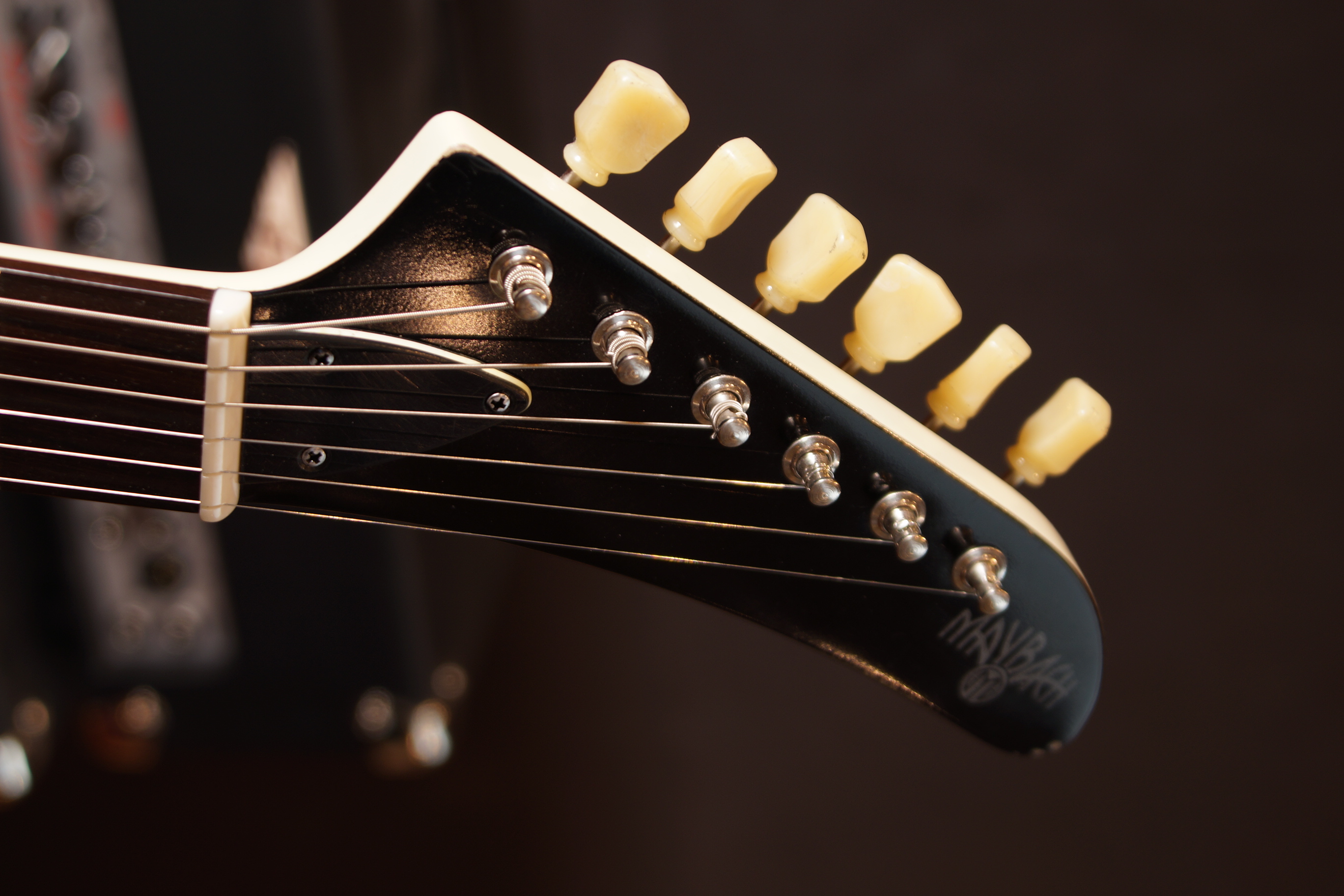 Maybach X-Wing '76 M Vintage White