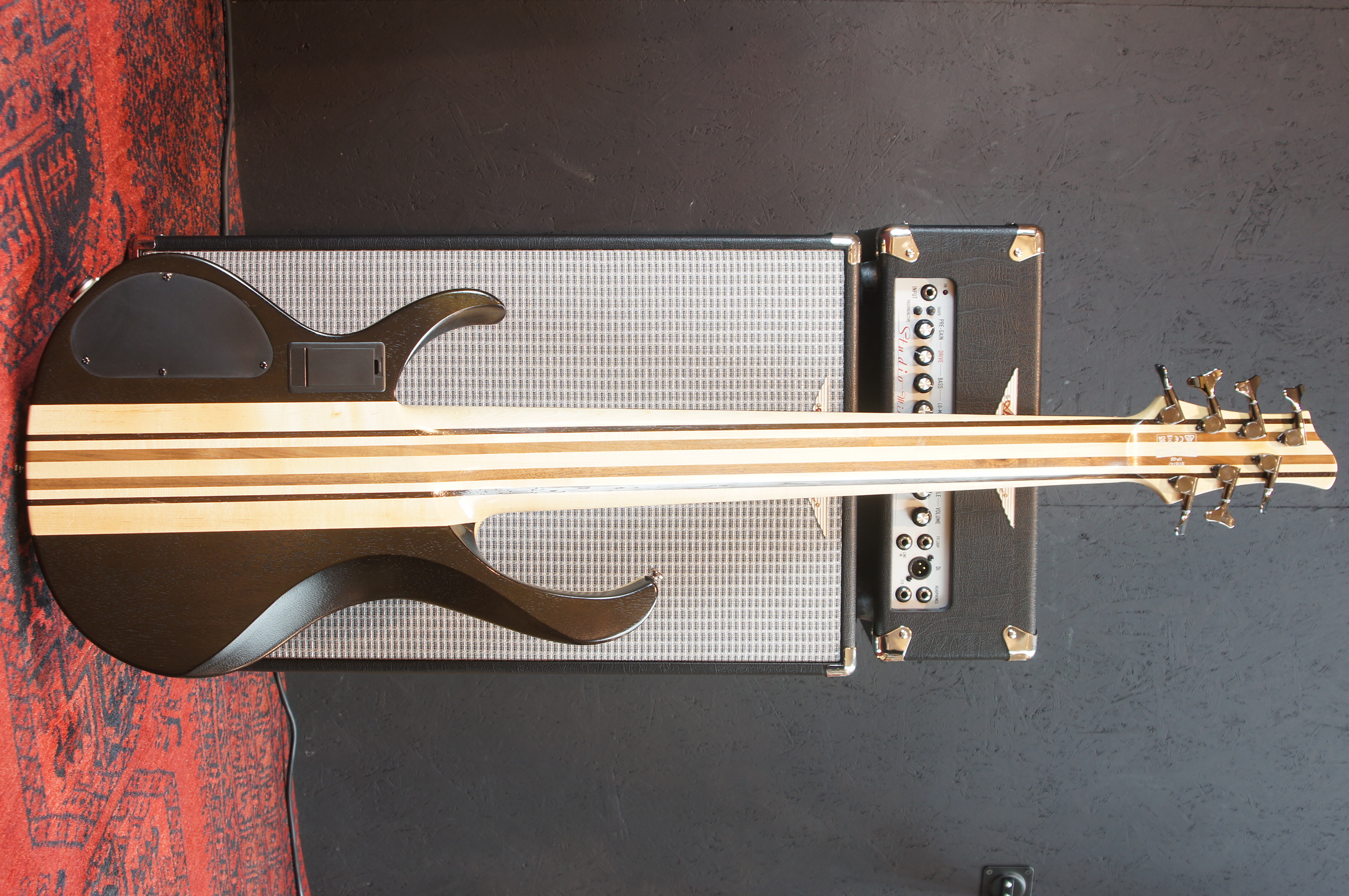 IBANEZ BTB 7-Str Natural Low Gloss - B-Stock