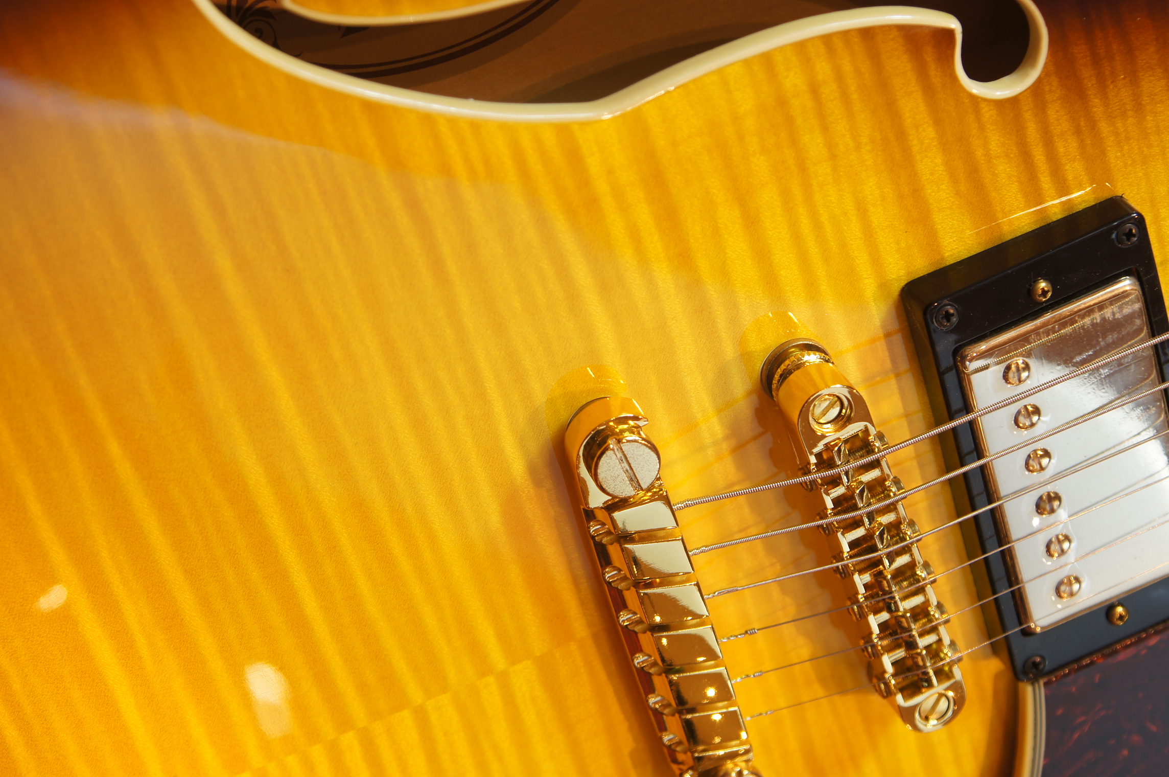 IBANEZ Artcore Express. 6-Str Antique Yellow Sunburst