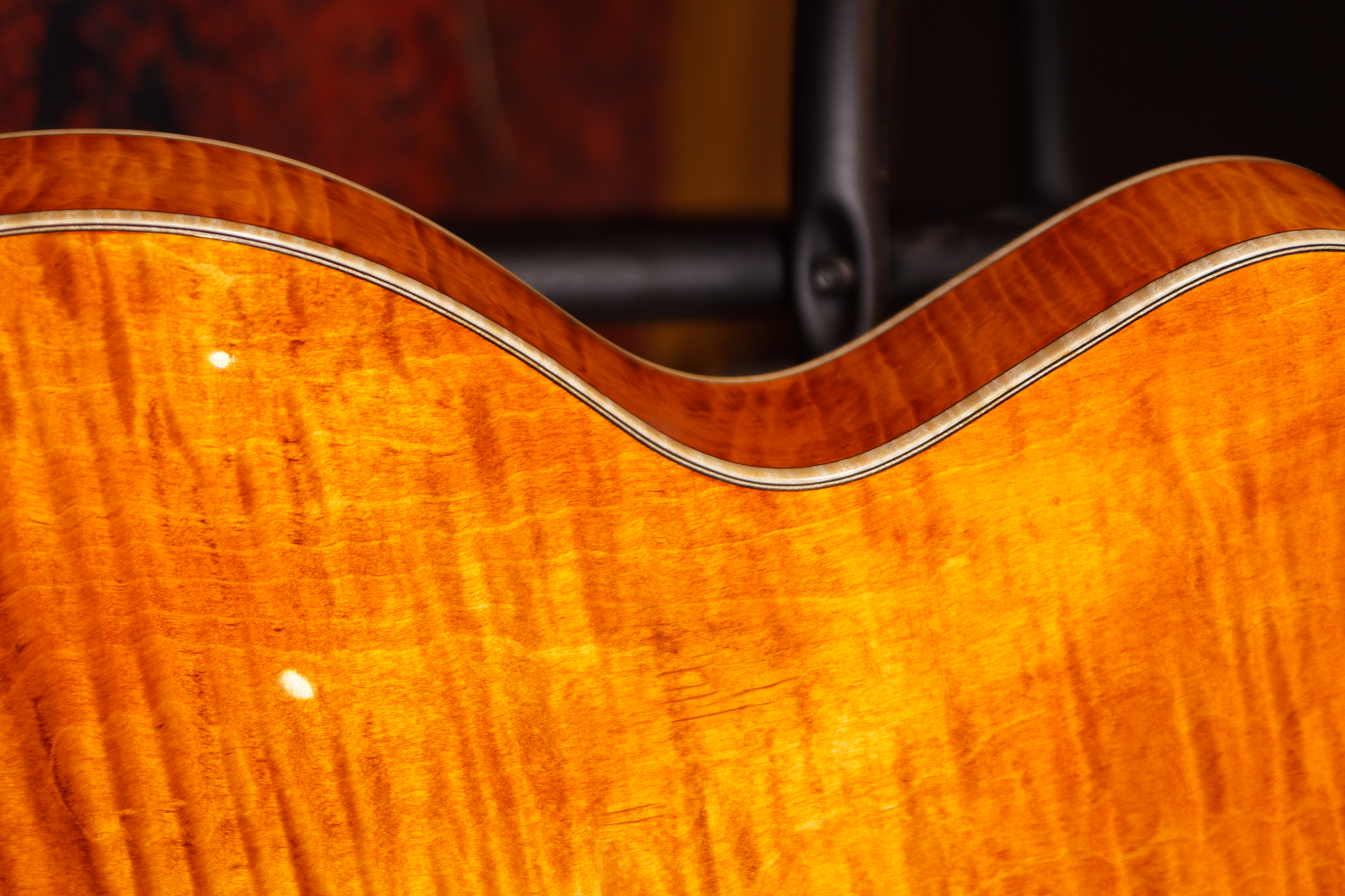 Eastman AR580CE-HB Archtop Honeyburst