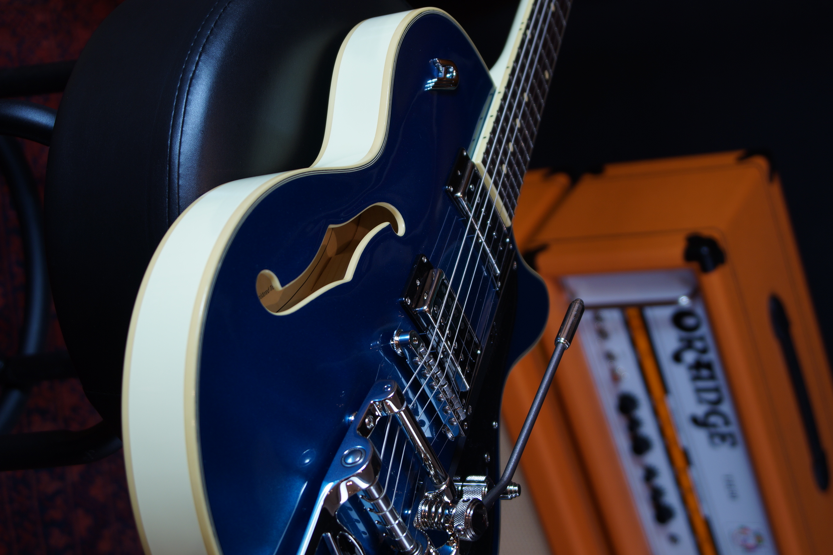 Duesenberg Starplayer TV Duo Tone Catalina Blue B-Stock inkl. Koffer