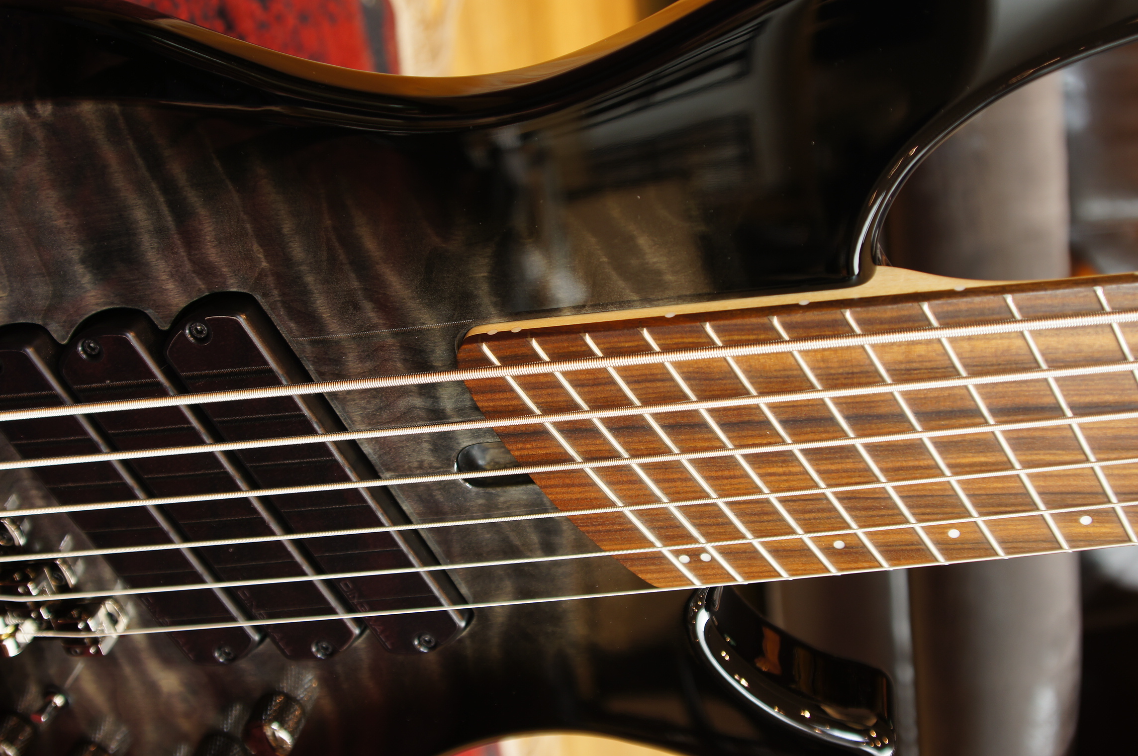 Dingwall CB3 Combustion 6-String 3 Pickups Pau Ferro Black Burst