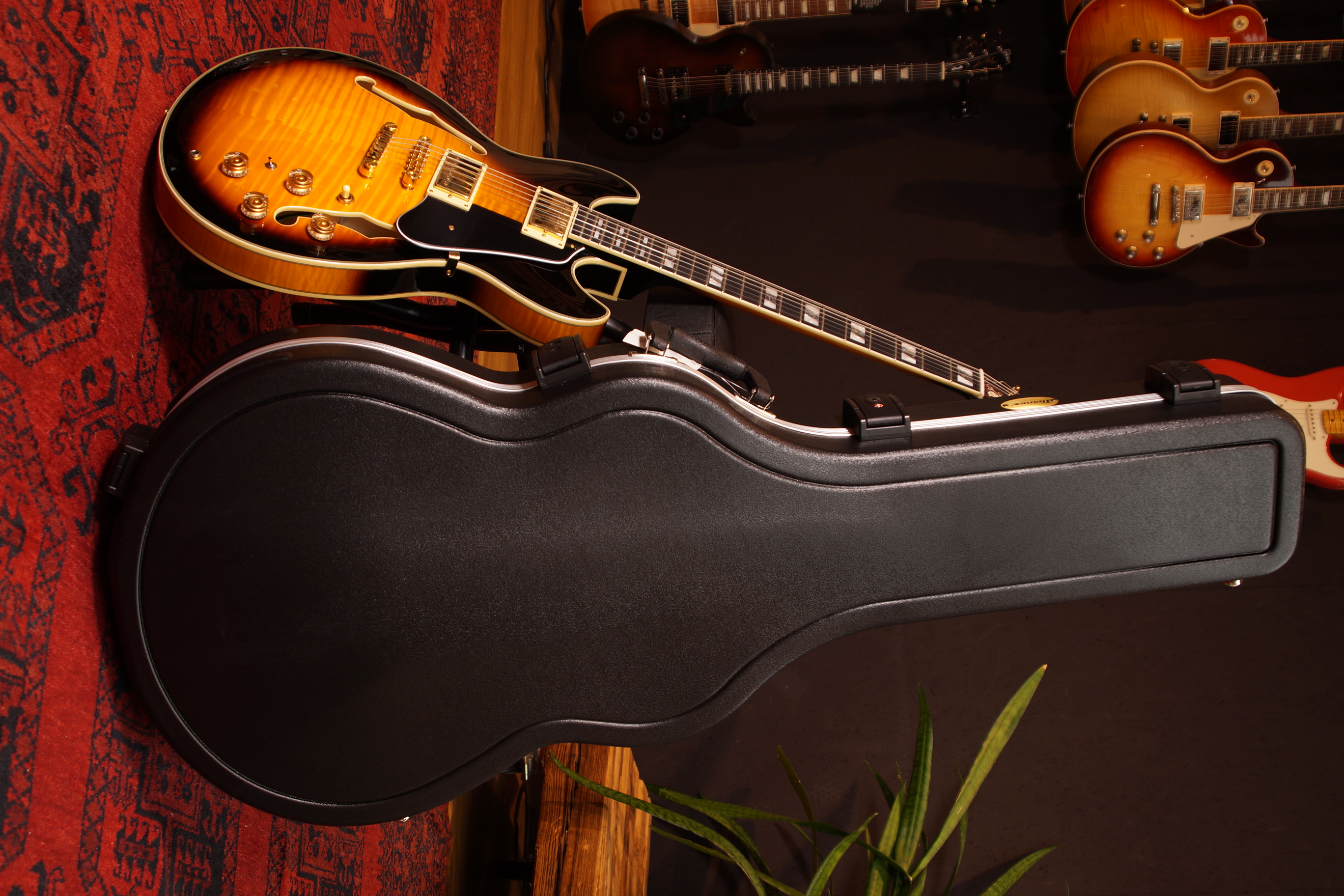 IBANEZ John Scofield Signature - Vintage Yellow Sunburst + Koffer, B-Stock