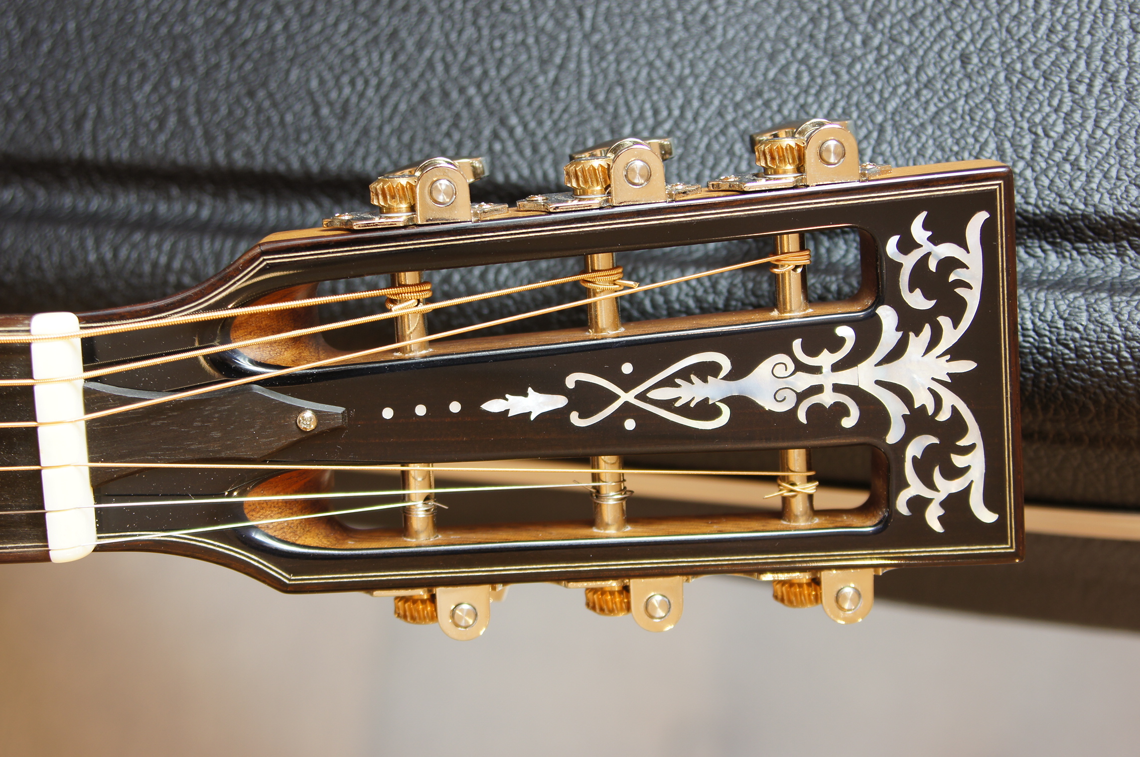 BSG P 12 Parlor Walnuss / Torrified Fichte