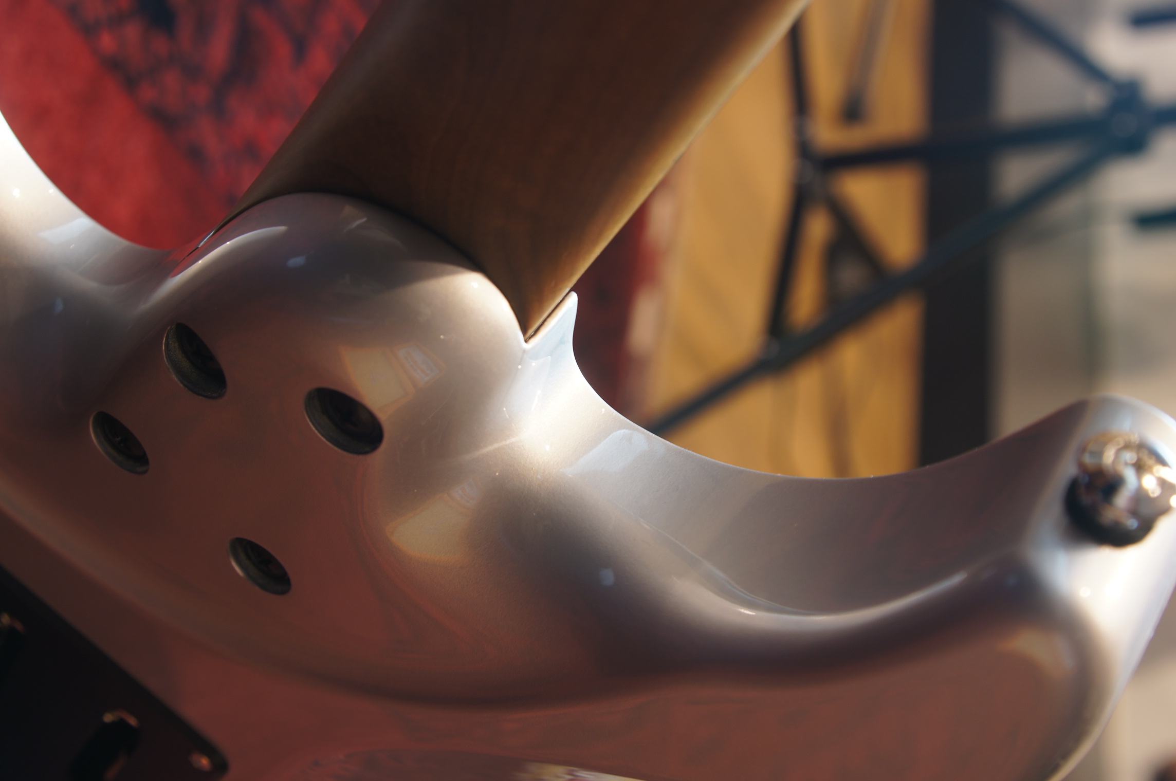 IBANEZ Tim Henson Signature AZ E-Gitarre 6-String + Gigbag - B-Ware