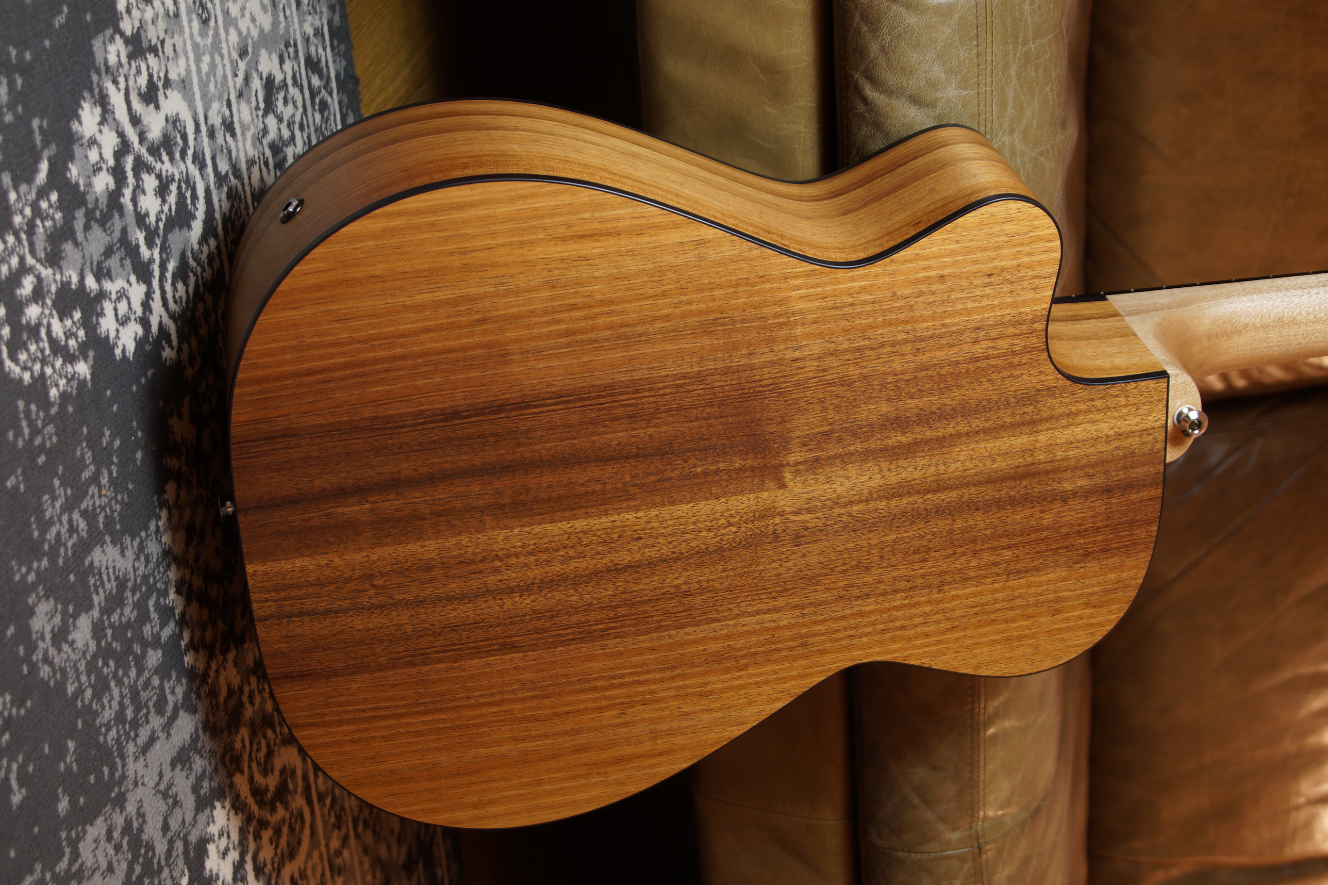 Maton SRS 808 C