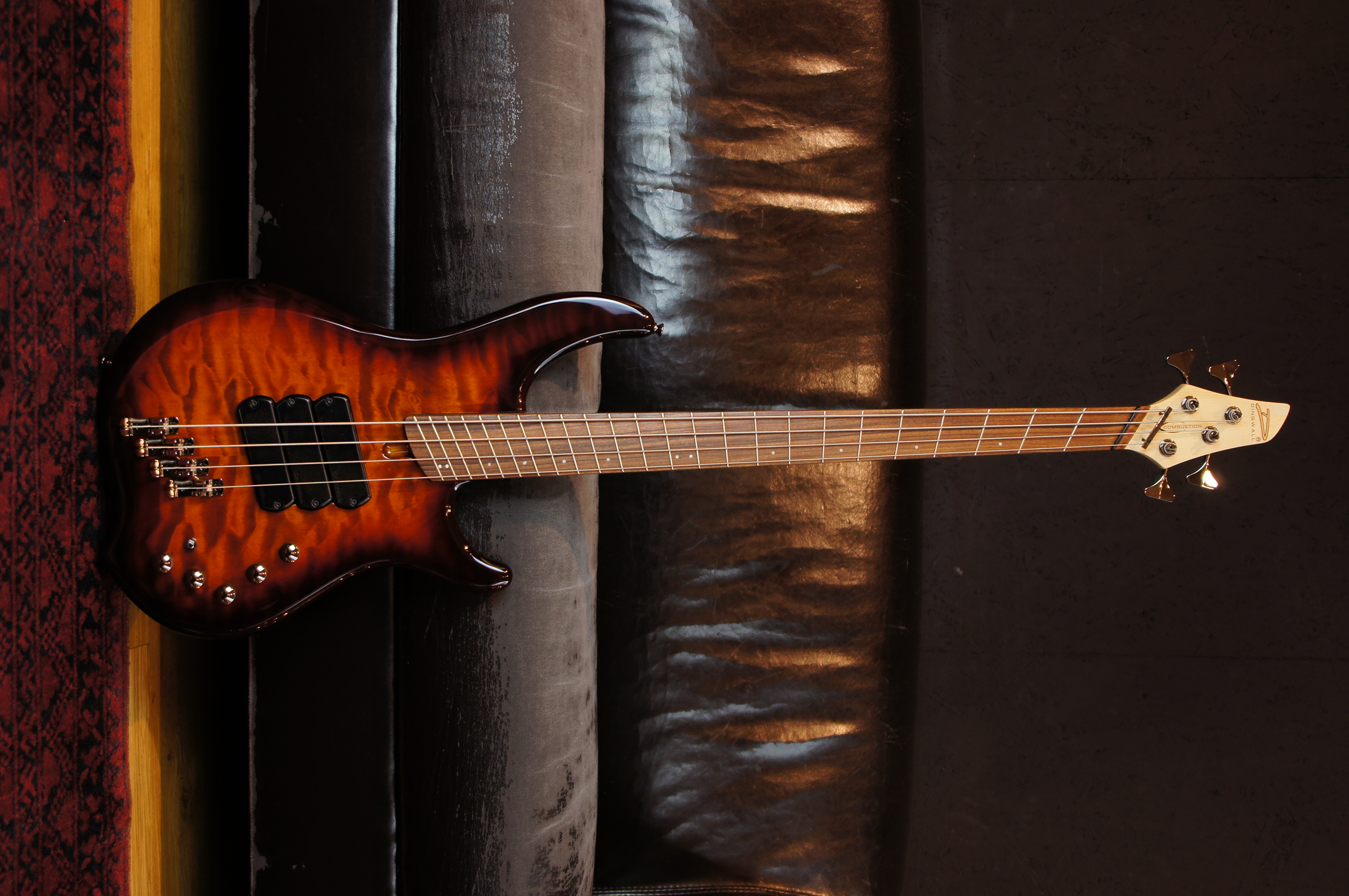 Dingwall CB3 Combustion 4-String, 3 Pickups Pau Ferro Vintage Burst