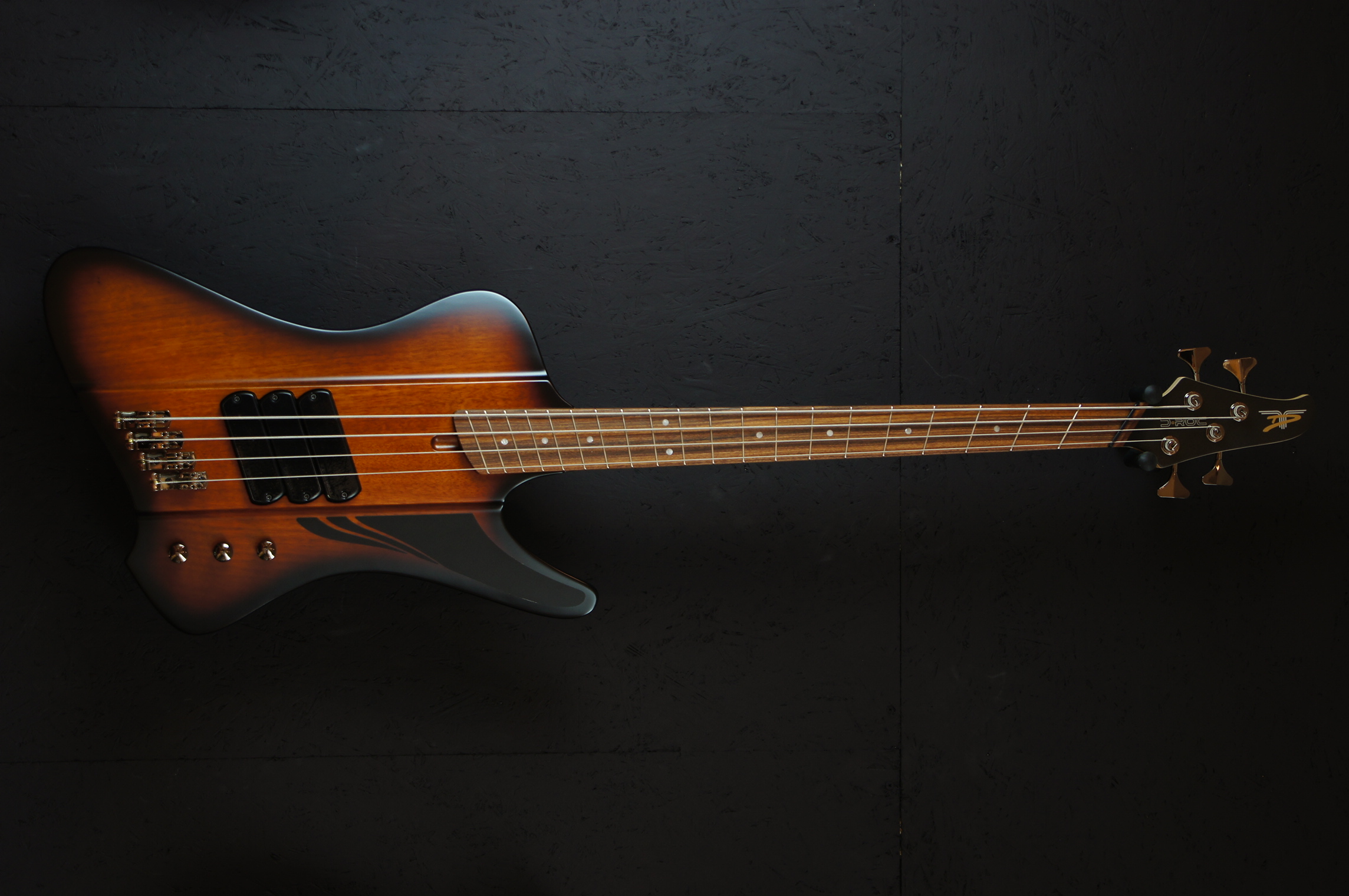 Dingwall D-Roc Standard 4-String Vintage Burst