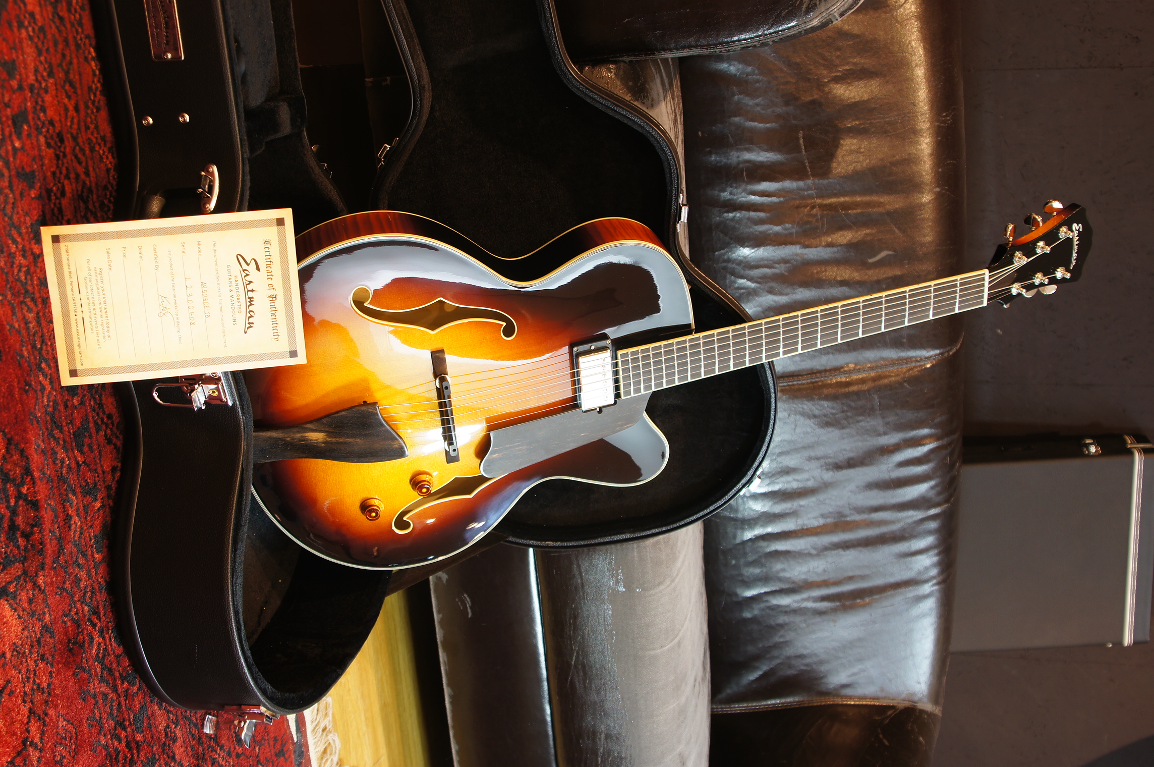 Eastman AR503CE Archtop Sunburst