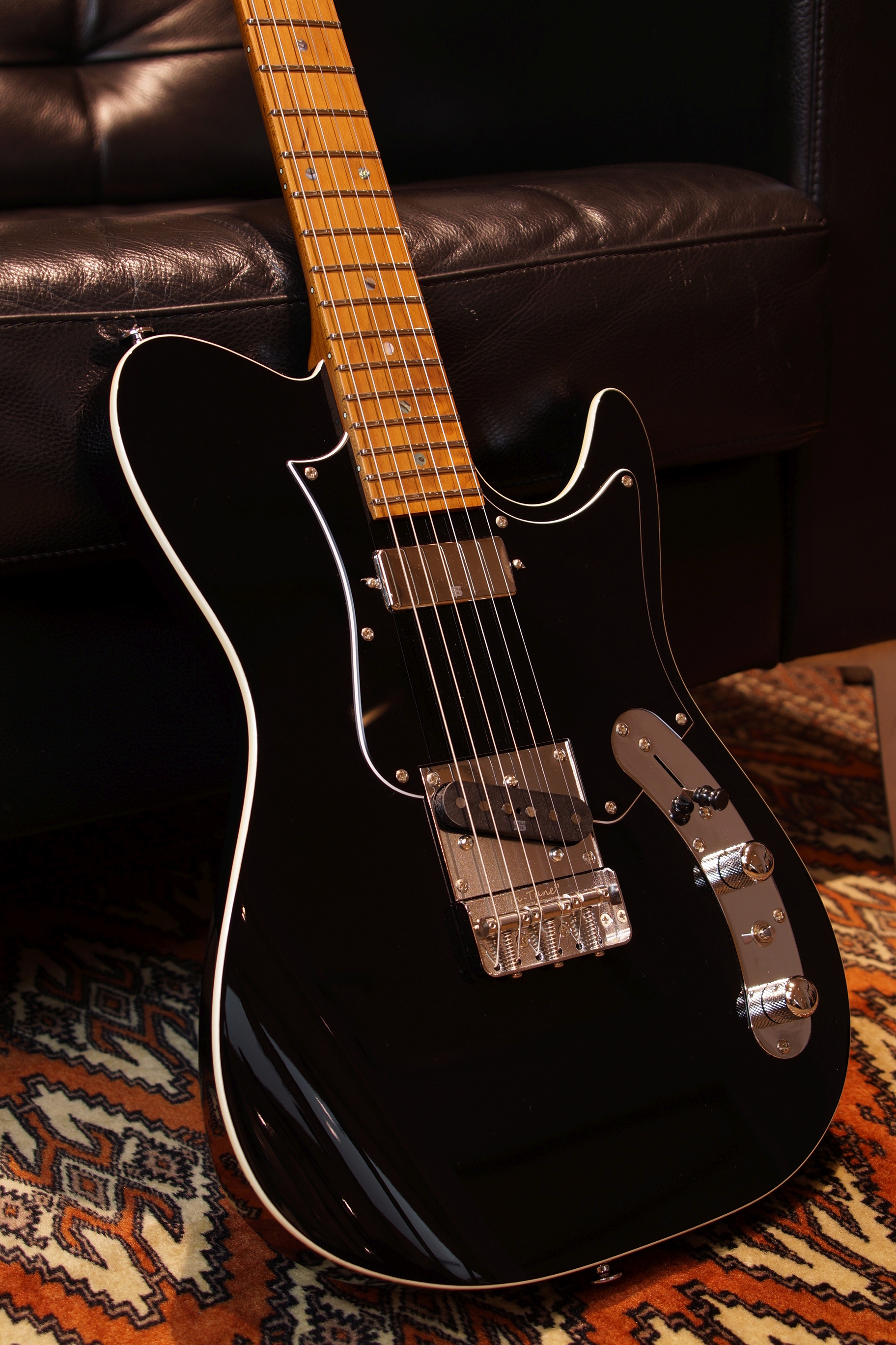 IBANEZ Prestige AZS 6-Str Black B-Stock inkl. Koffer