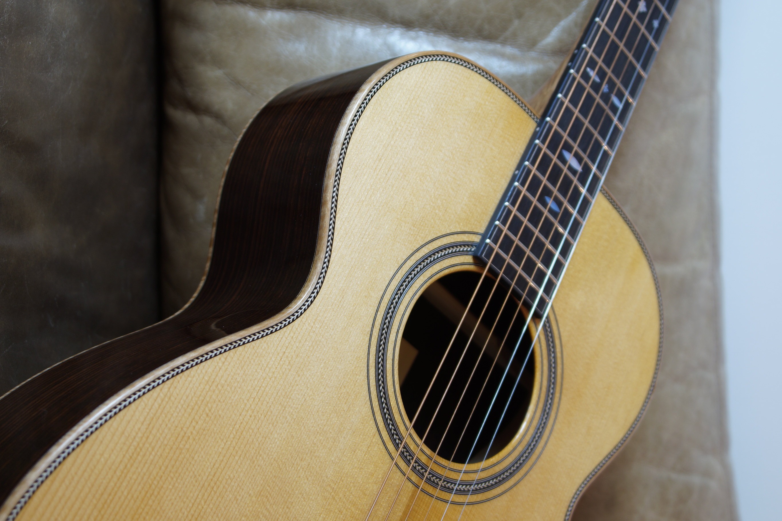 BSG OM 27 F - Rosewood / Baked Spruce