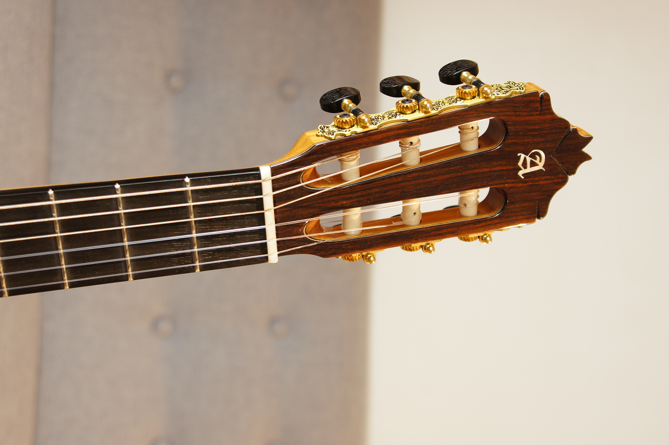 Alhambra 8P vollmassiv inklusive Koffer