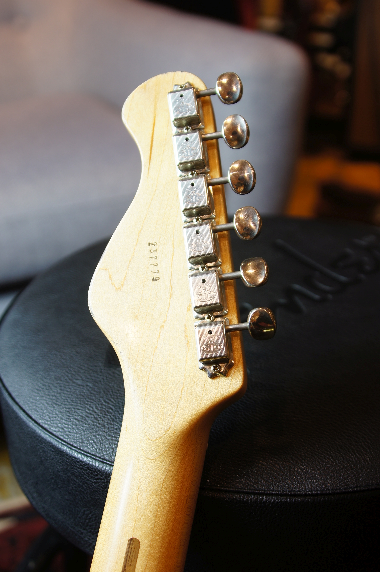 Maybach Stradovari S54 Bleached Banana Aged